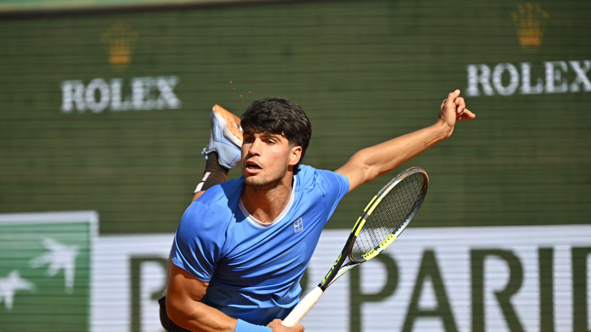 Alcaraz se pone a 300 con una paliza a Bublik