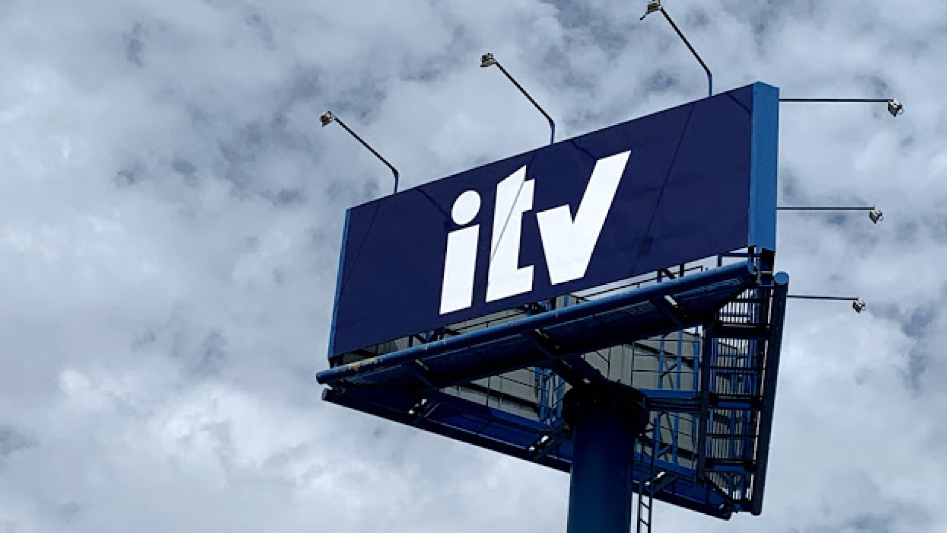 El transporte valenciano se planta y exige el fin del 