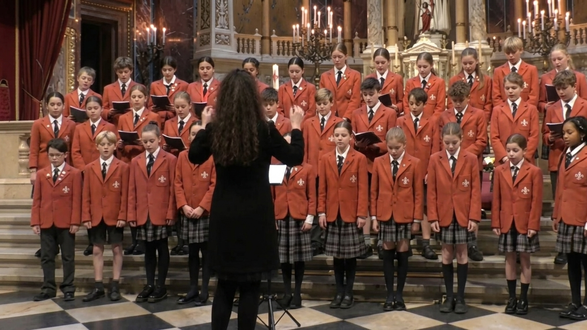 El pop de ABBA y la música sacra de Mozart resuenan en una iglesia de Córdoba