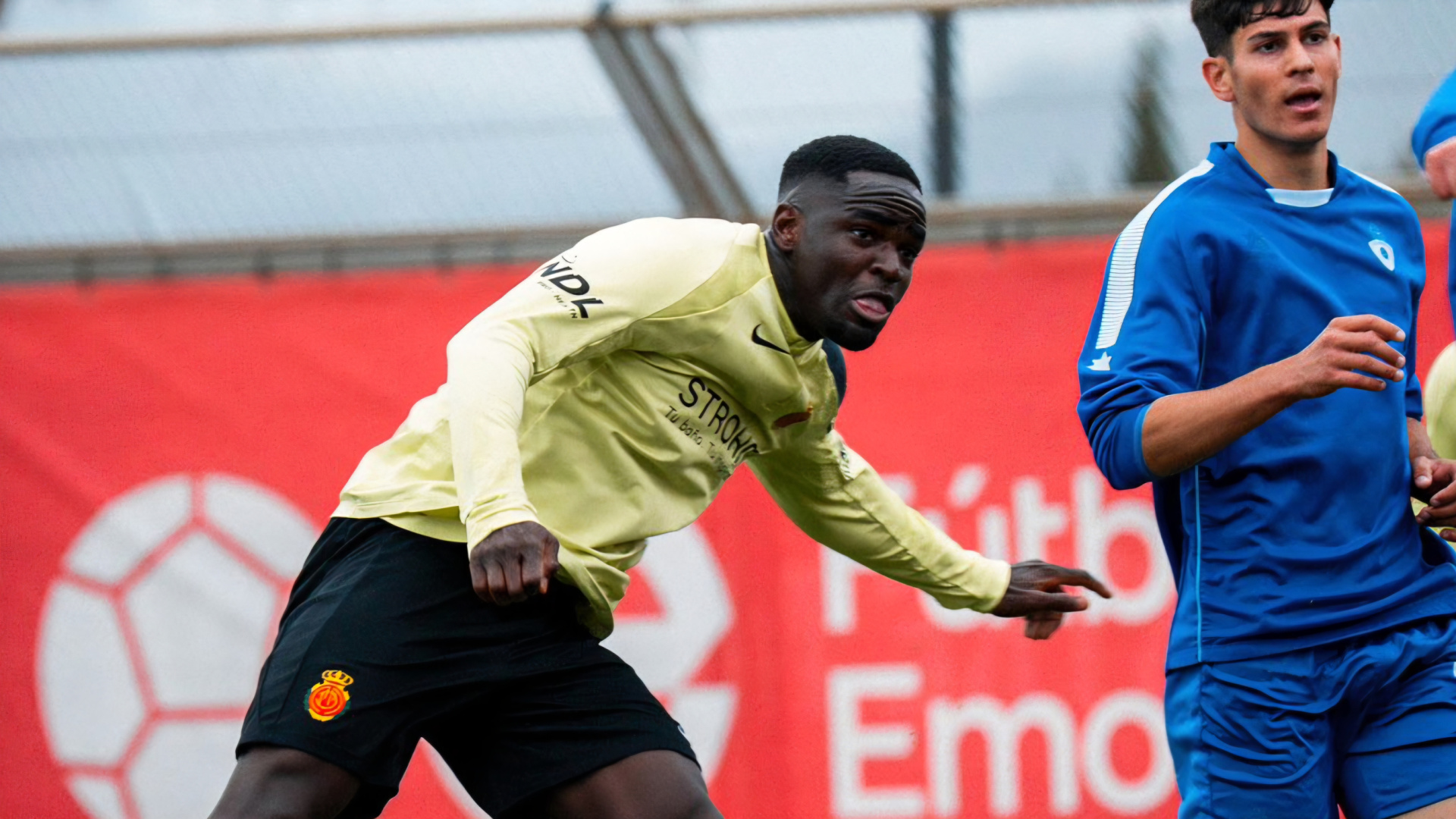 Zito Luvumbo, baja probable ante el Valencia por una pequeña lesión muscular