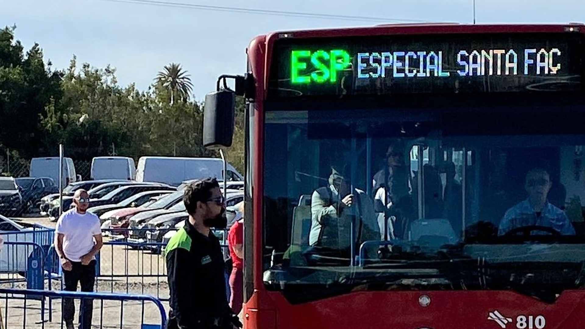 Alicante activa su “modo romería”: buses cada 5 minutos y tráfico patas arriba