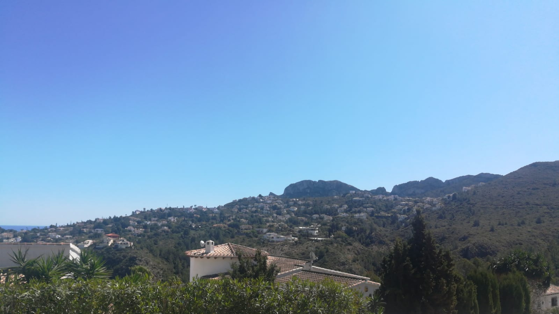 La macrourbanización de Montepego cumple seis días sin agua corriente entre el caos administrativo