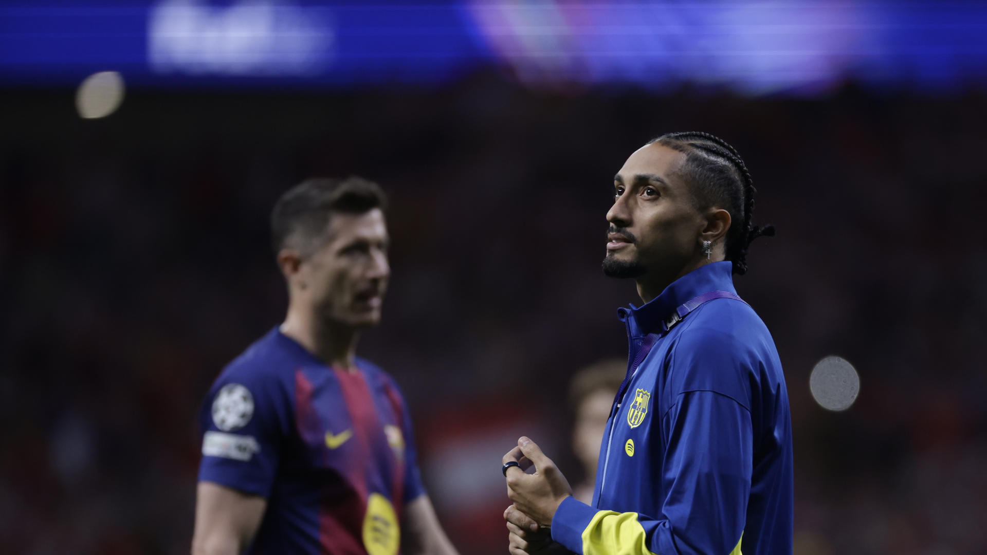 Raphinha estalla contra el árbitro tras la eliminación del Barça: 