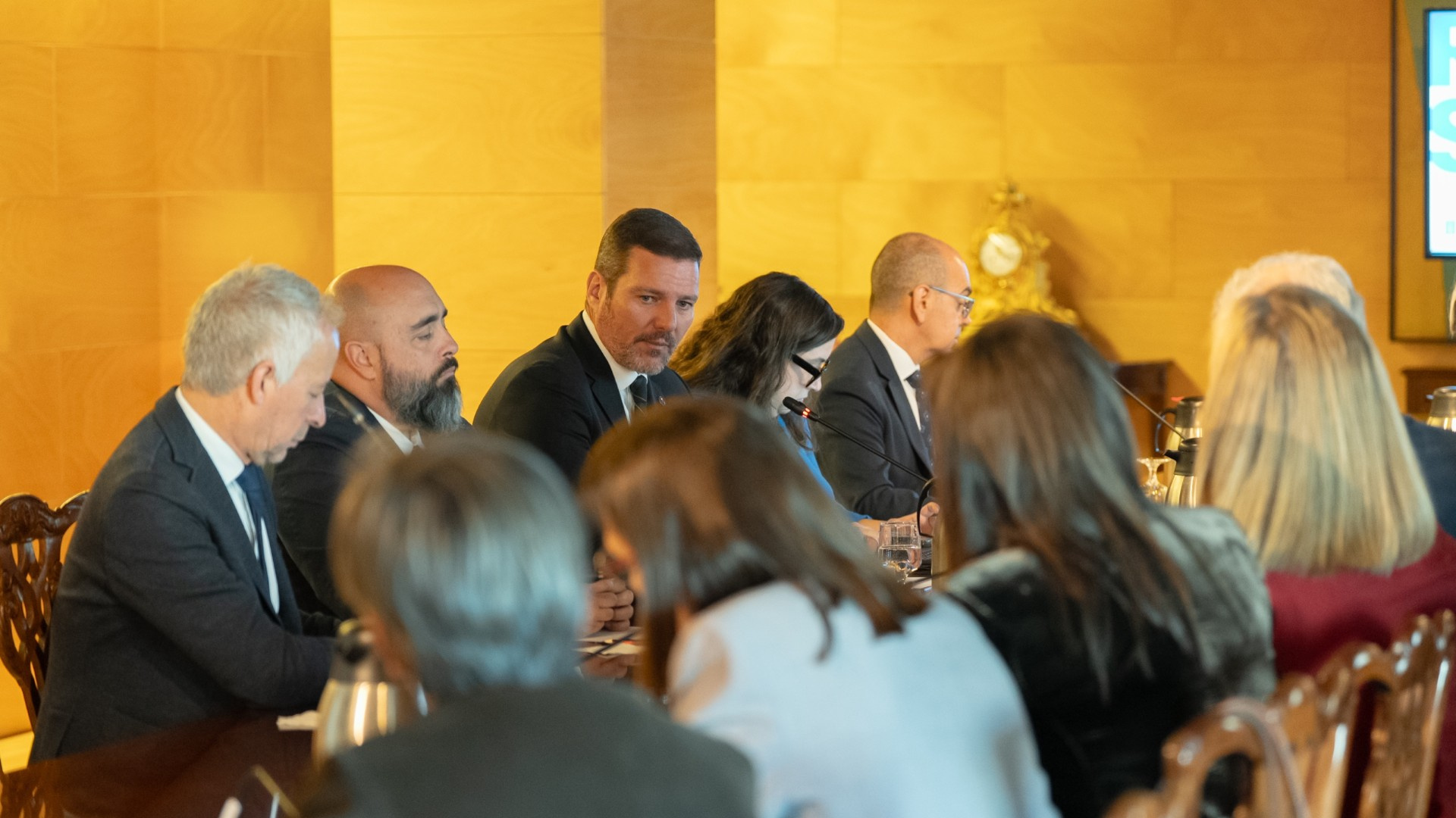 Xunta y Gobierno trasmiten a los alcaldes su "plen