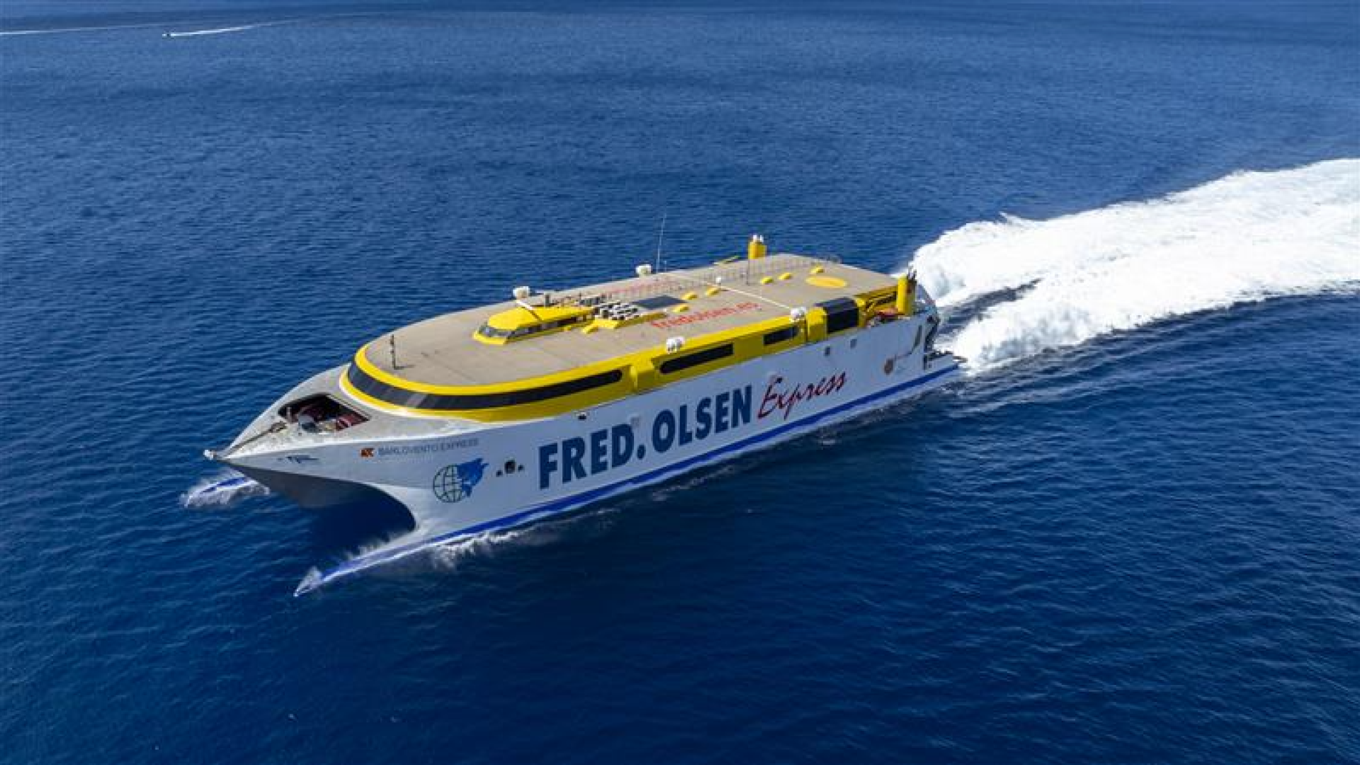 Fast ferry entre Gran Canaria y Fuerteventura: rutas y ventajas