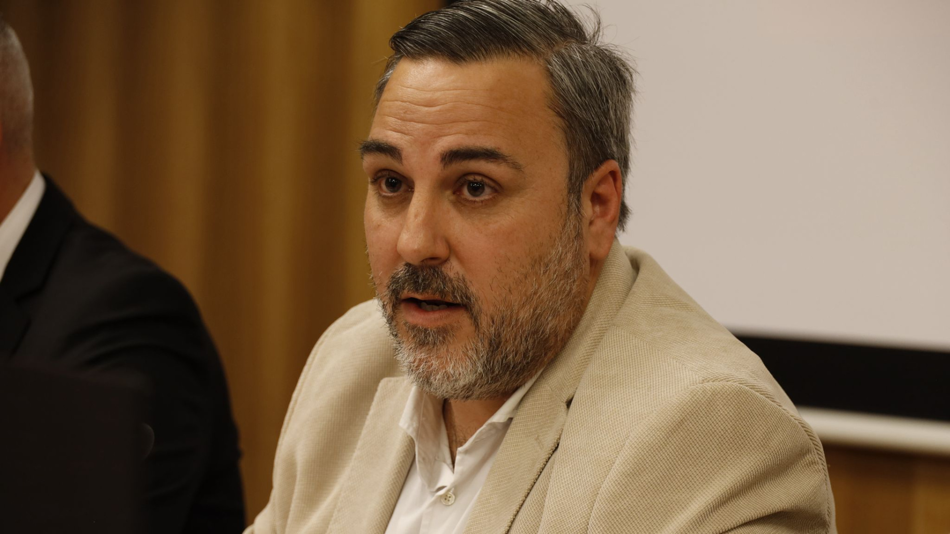 Llorenç Salvá, secretario de la FFIB sobre el problema de los muros: 