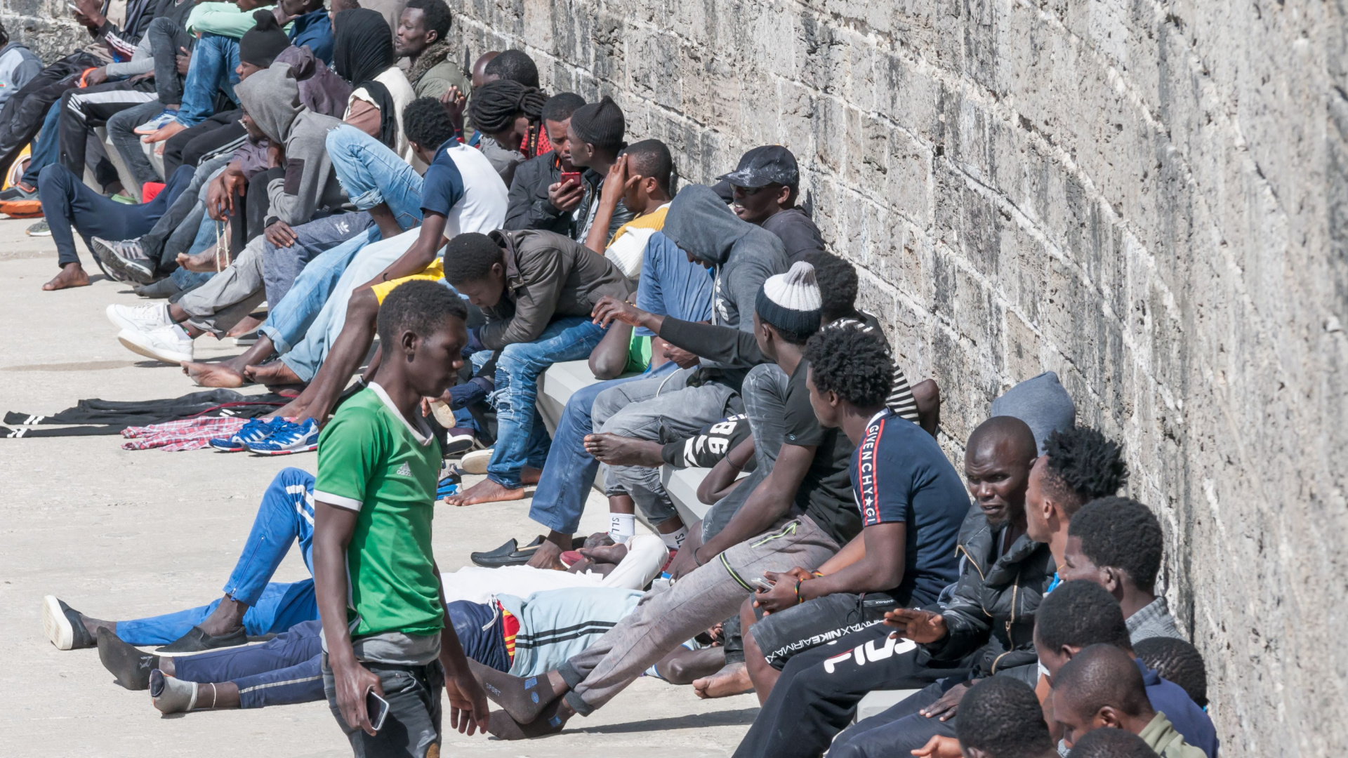 La nueva regulación de extranjería: claves y requisitos para acceder a ella