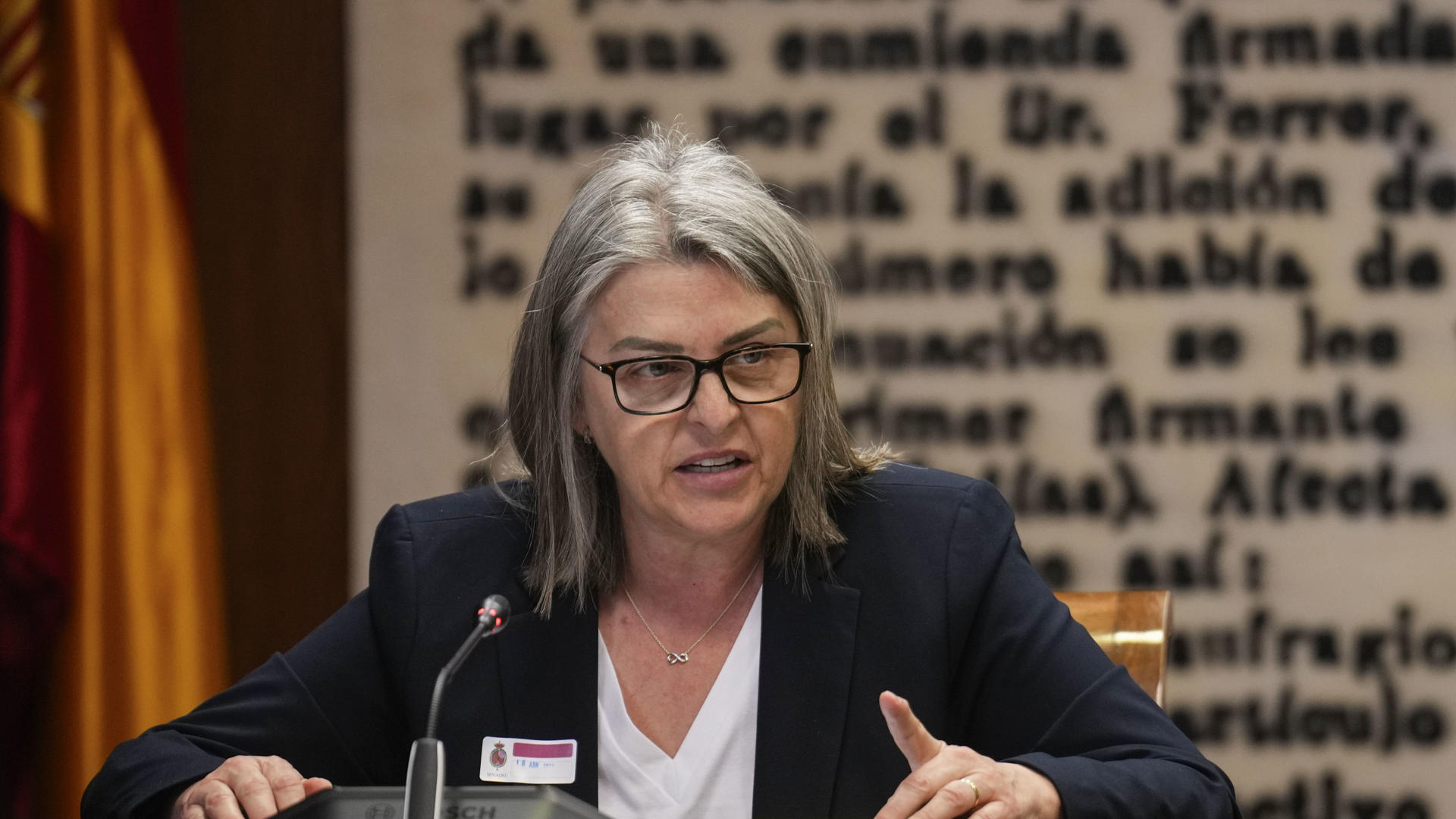 Francisca Muñoz 'La Paqui', esposa de Santos Cerdán, se niega a declarar en el Senado por estar su marido investigado