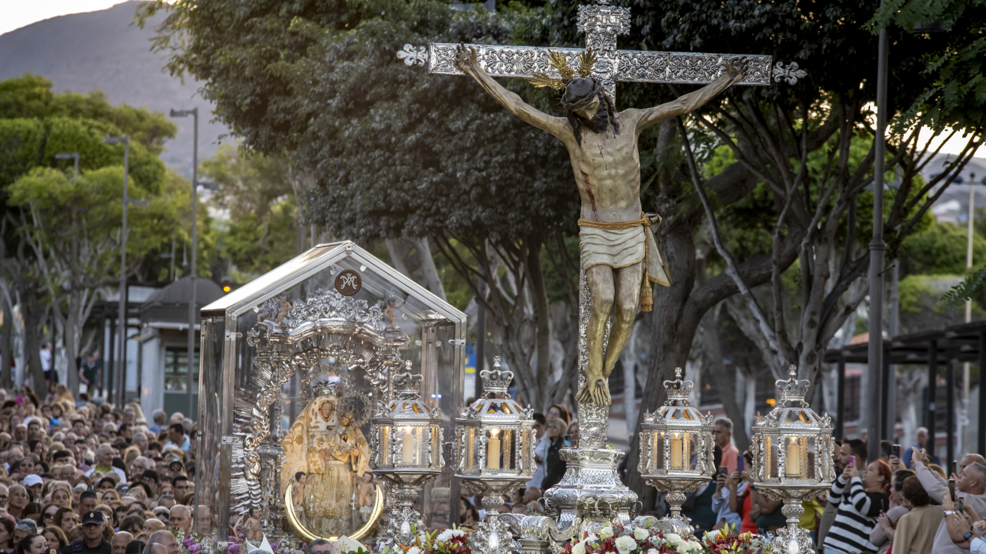 La Virgen del Pino y el Cristo de Telde presidirán la Misa del Papa a Gran Canaria
