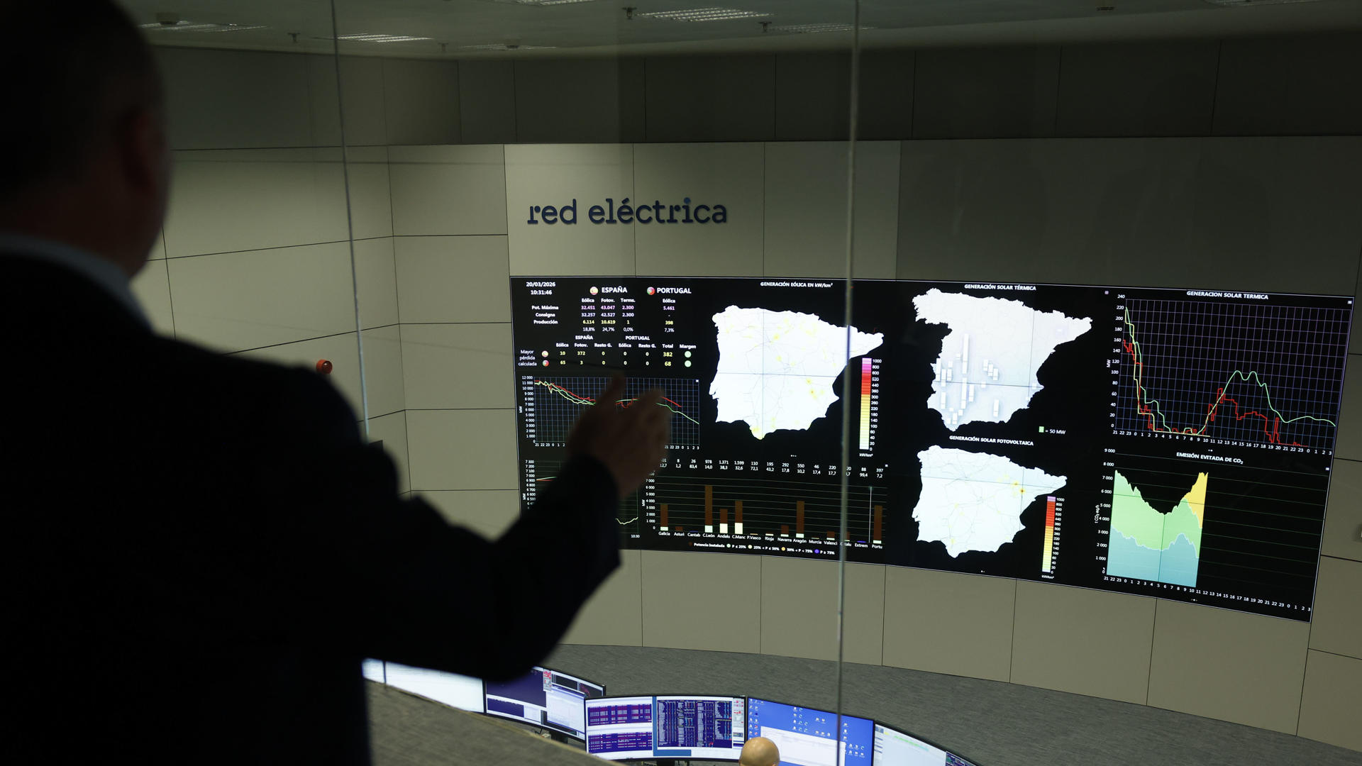 La CNMC abre expediente muy grave a Red Electrica y 5 expedientes graves a Endesa y e Iberdrola por el gran apagón