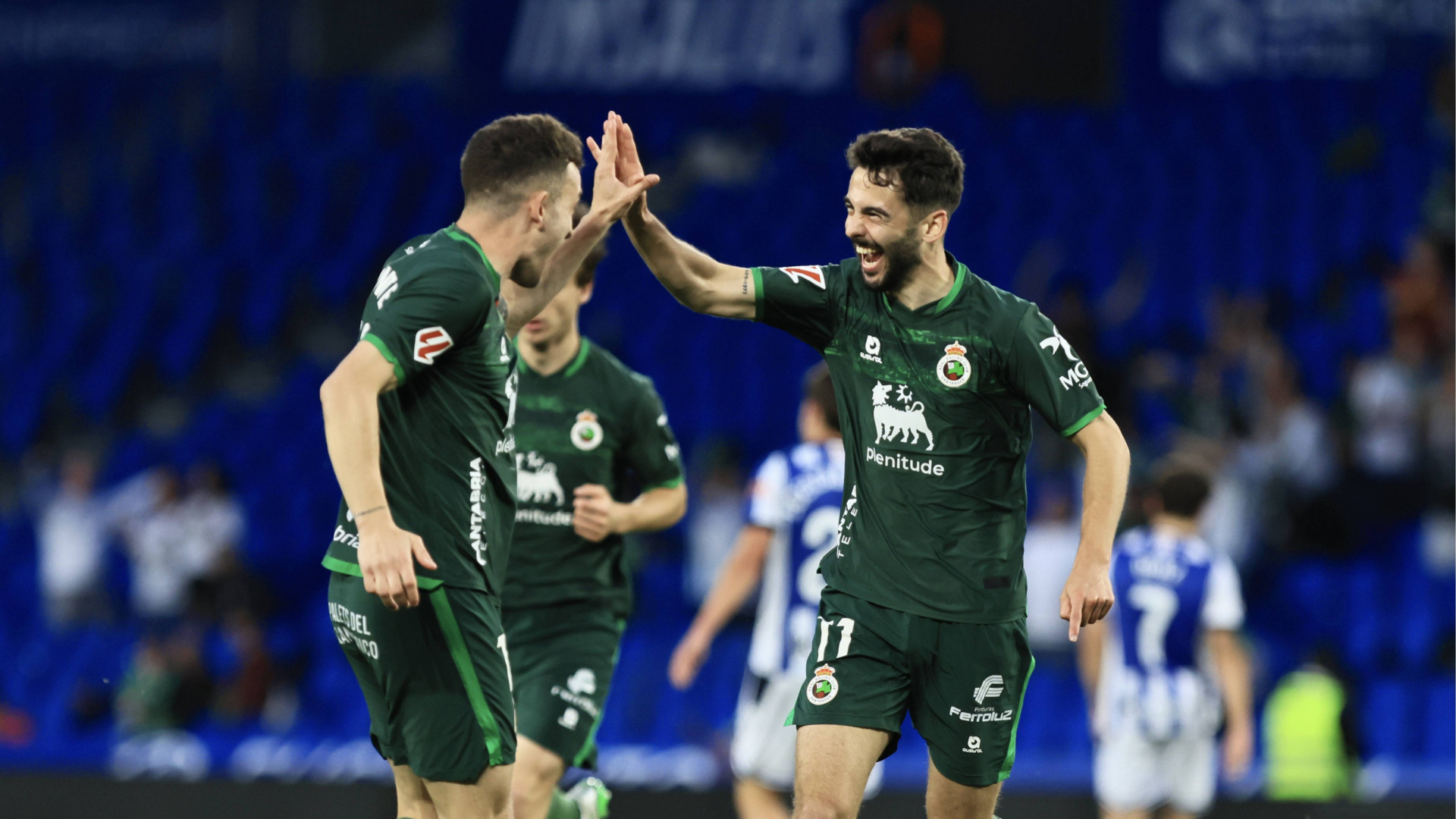 El Racing afianza su liderato y sigue su rumbo a Primera División