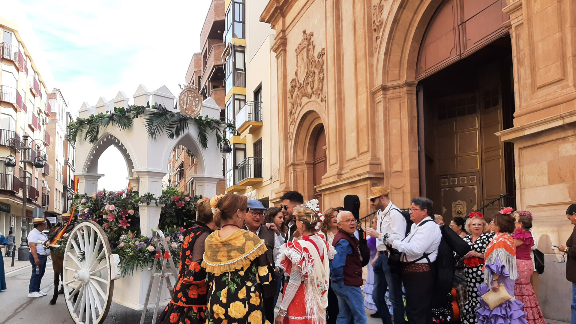 Lorca celebra su duodécima romería rociera con una procesión por toda la ciudad