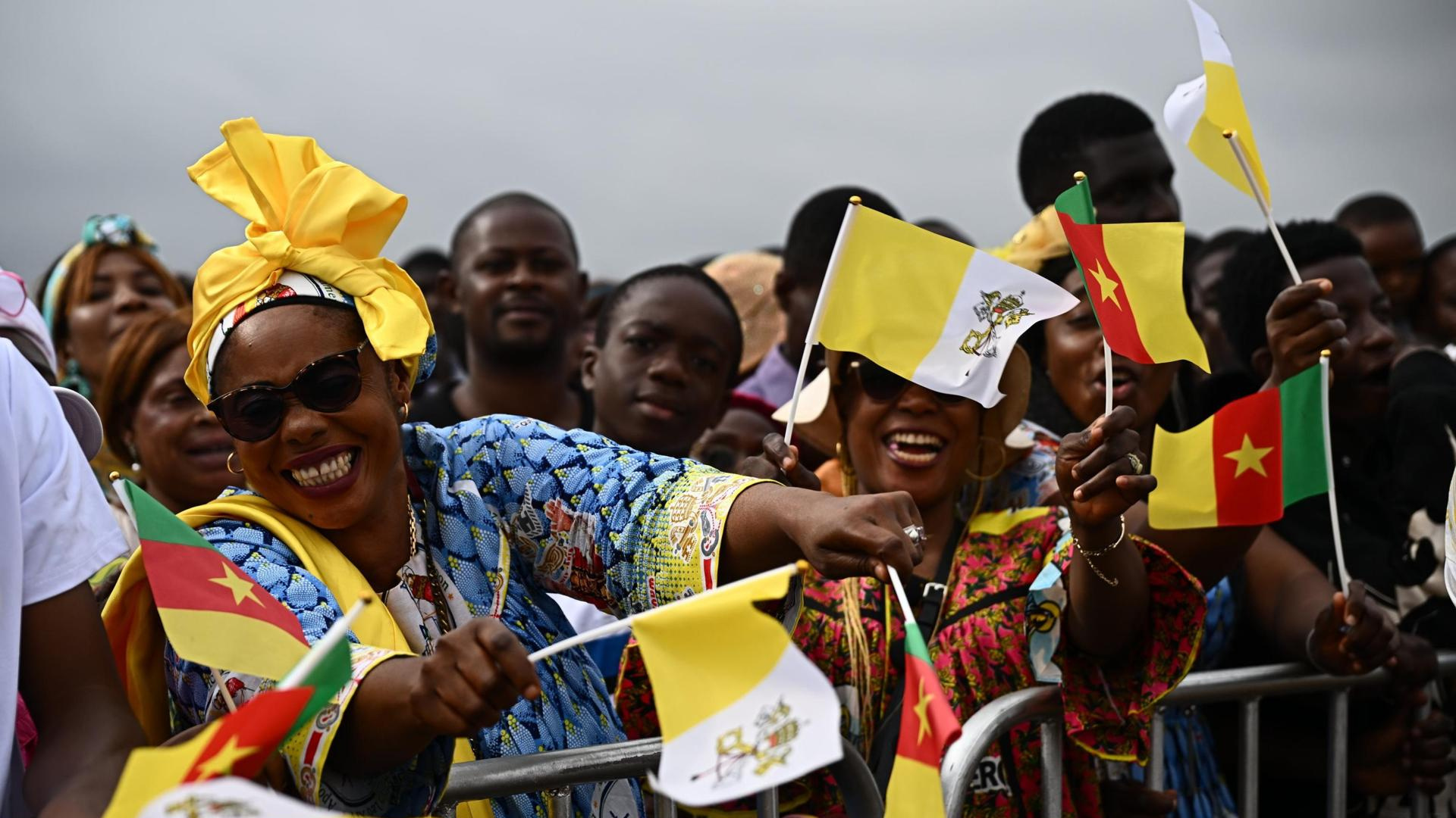 El Papa León XIV se despide de Camerún: 
