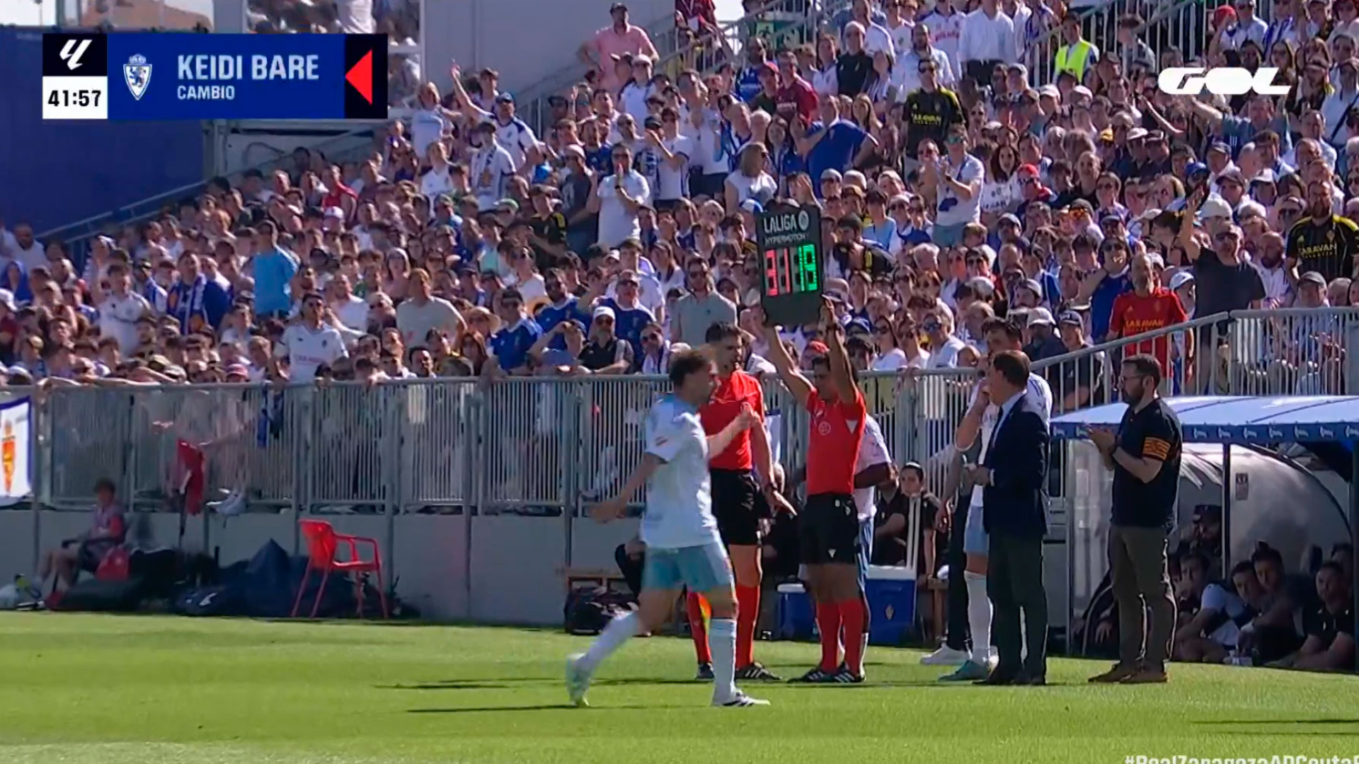 El Zaragoza se juega la vida, va perdiendo con el Ceuta y su entrenador explota: Triple cambio en el 42'