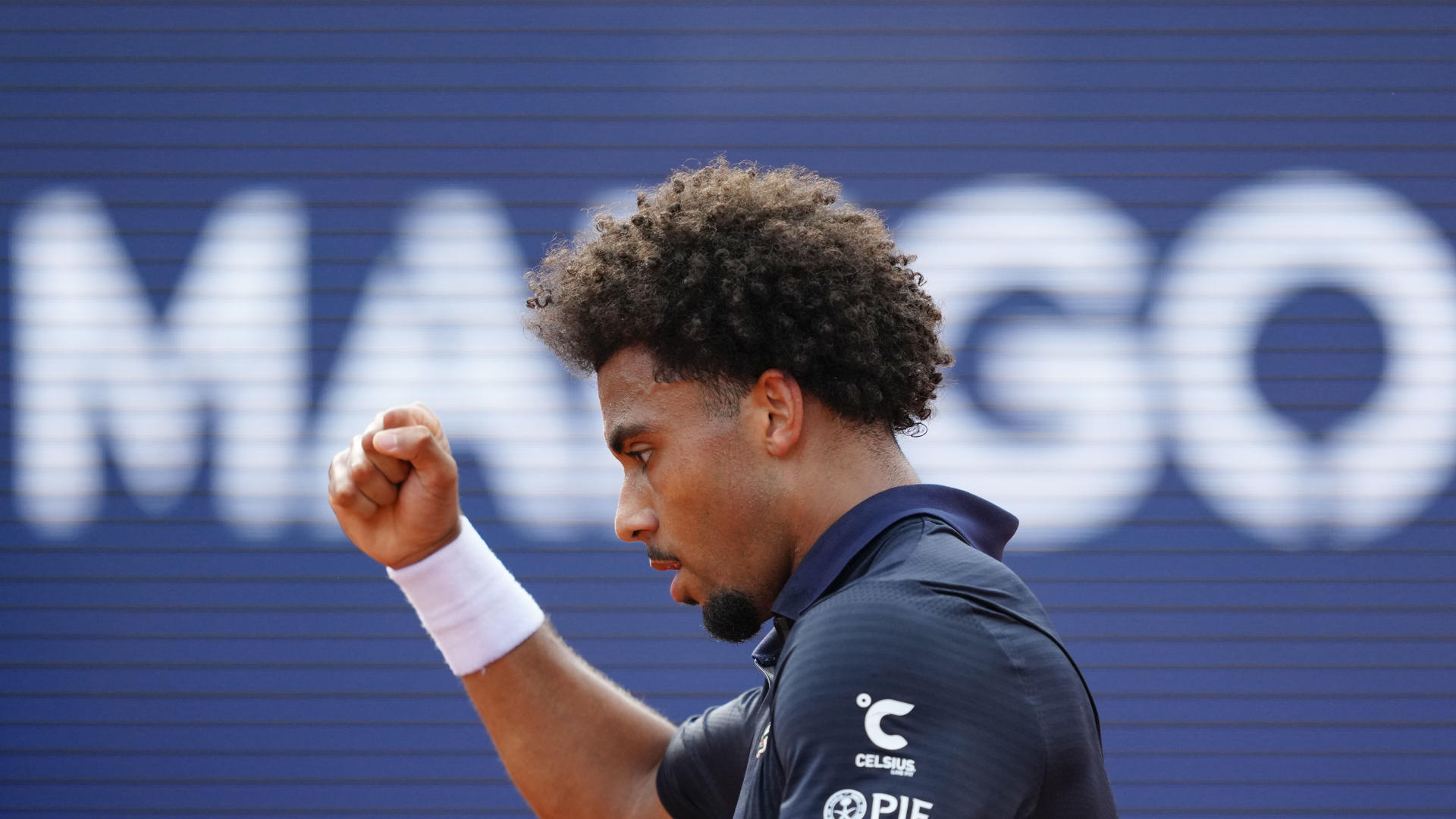 Arthur Fils deja a Rafa Jódar sin final en el Conde de Godó