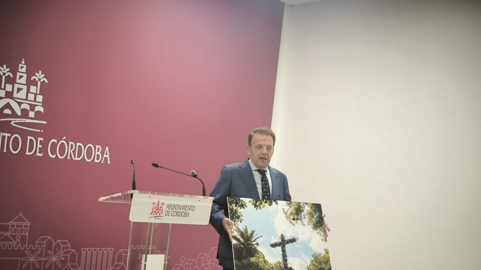 Córdoba descentraliza sus Cruces de Mayo con más instalaciones fuera del casco histórico