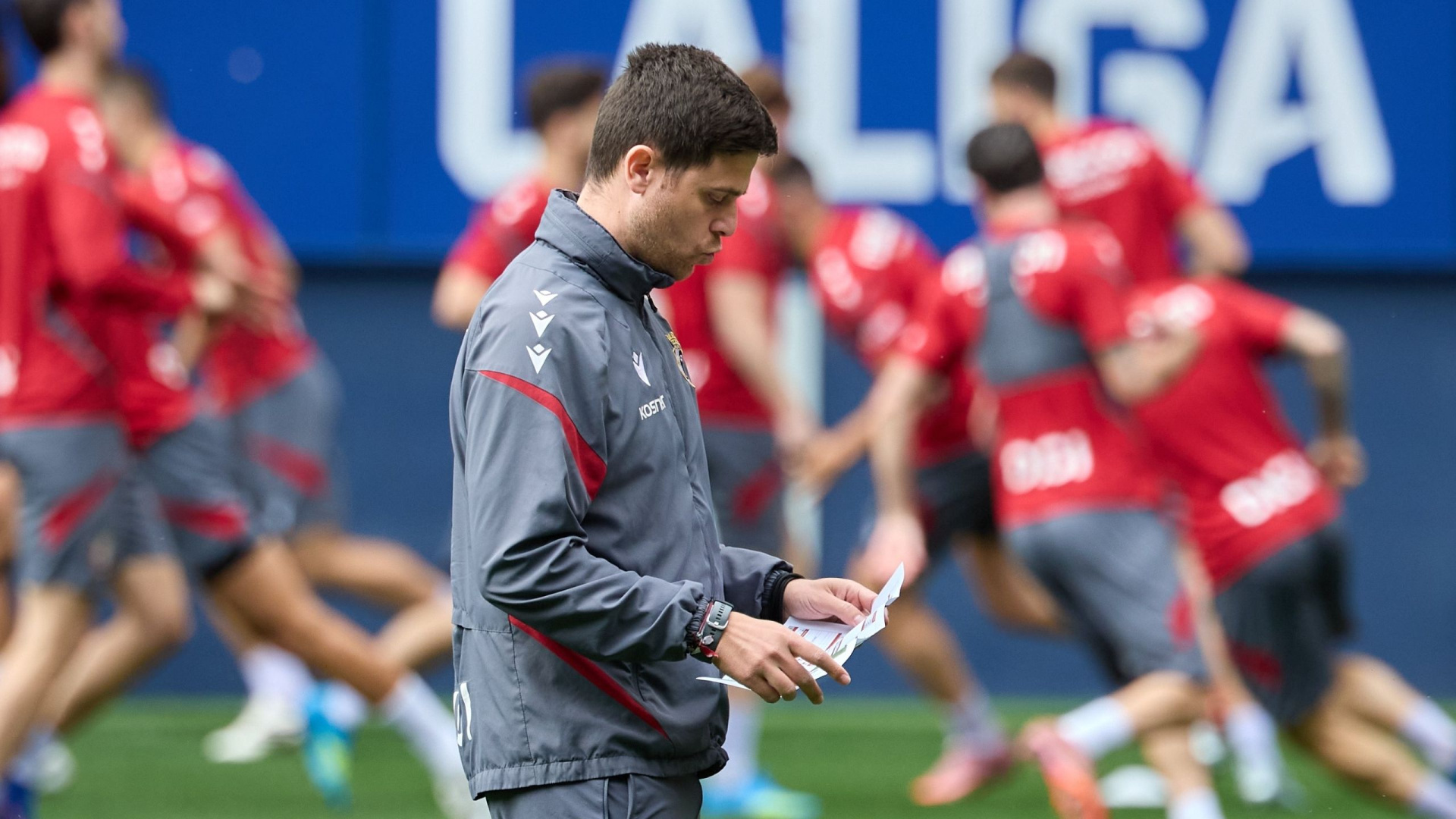 Alessio Lisci, entrenador de Osasuna, avisa al Athletic para el derbi: 