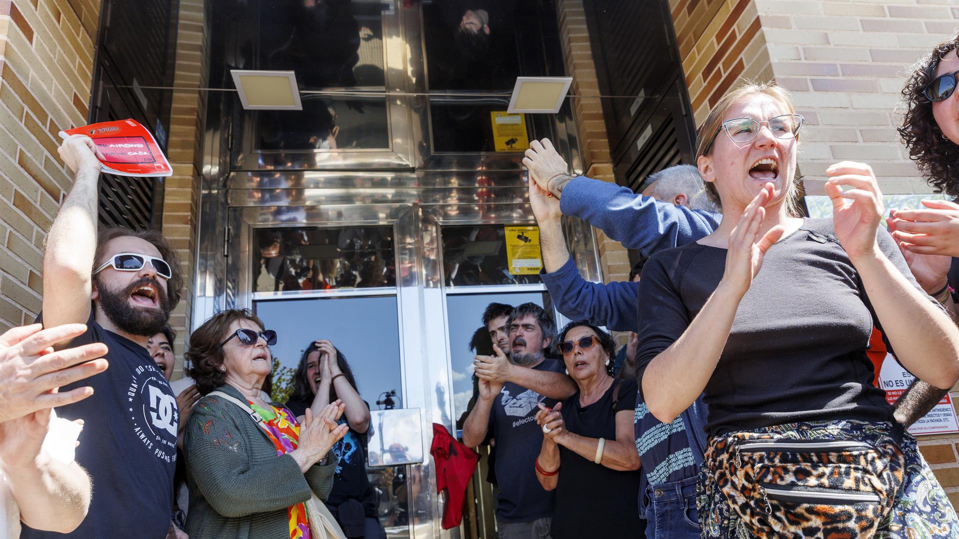 Aplazan el desahucio de una madre y su hijo en Logroño hasta el próximo 29 de mayo