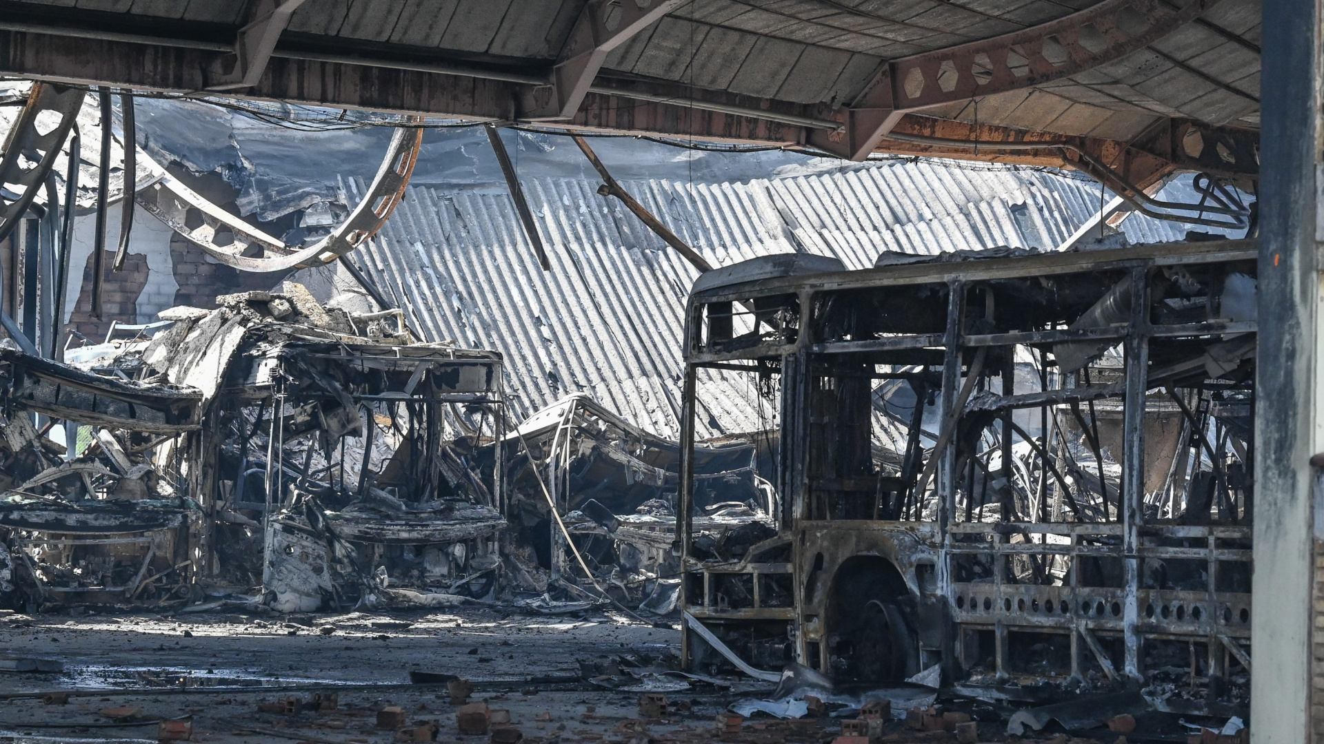 Las 24 horas después del caos en los autobuses de Burgos: desconcierto entre viajeros y conductores recolocados