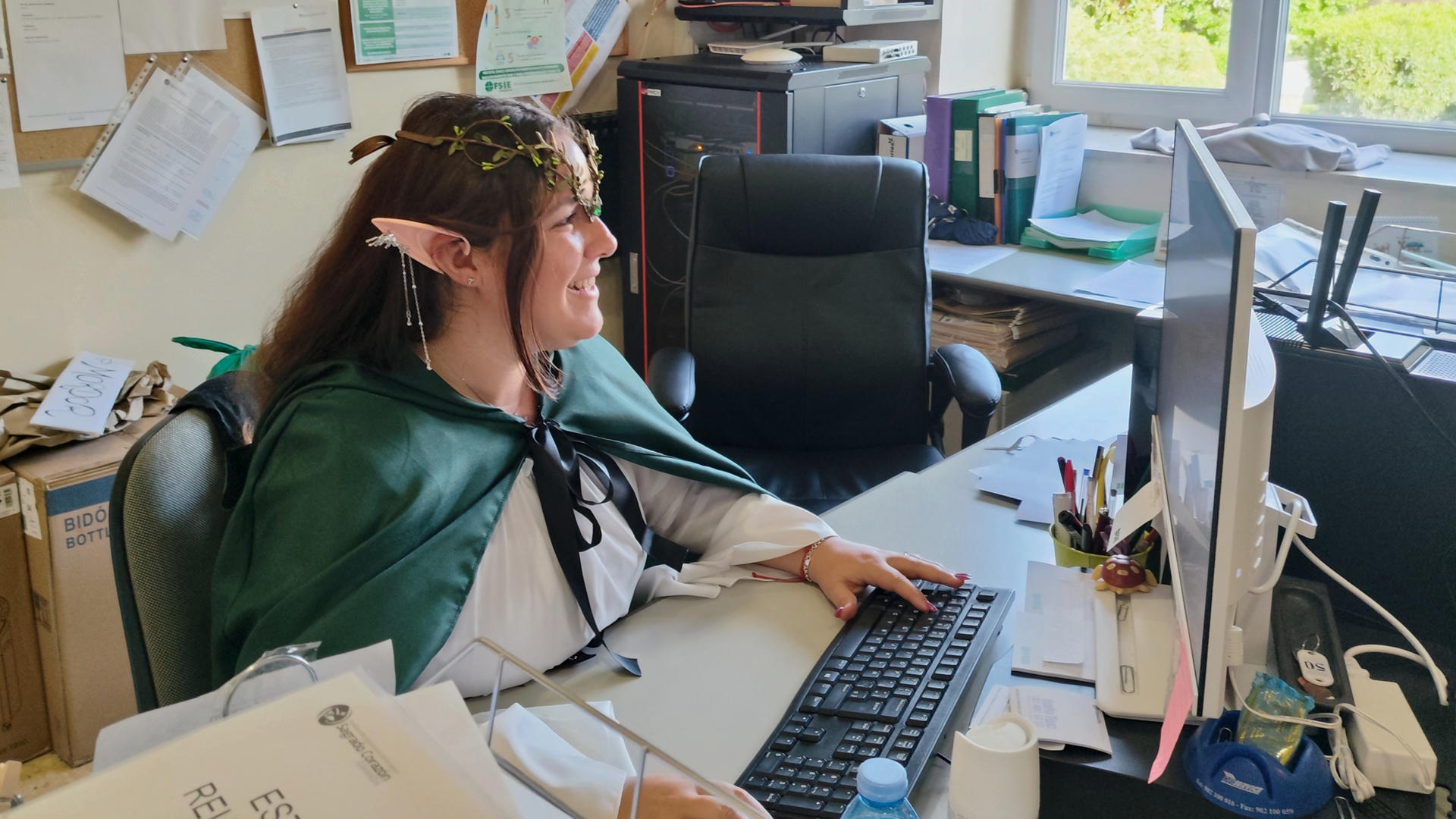 Granada viaja a la Tierra Media: mil alumnos leen a Tolkien y baten un récord