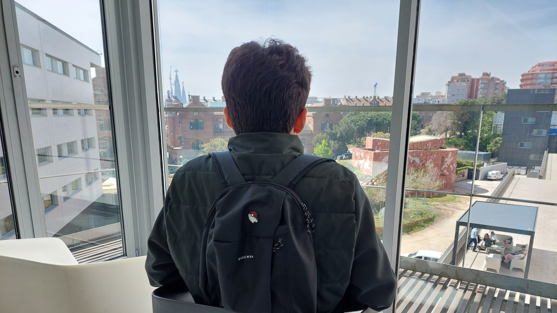 Josep vuelve a vivir: la pionera cirugía cerebral que frena su Tourette severo