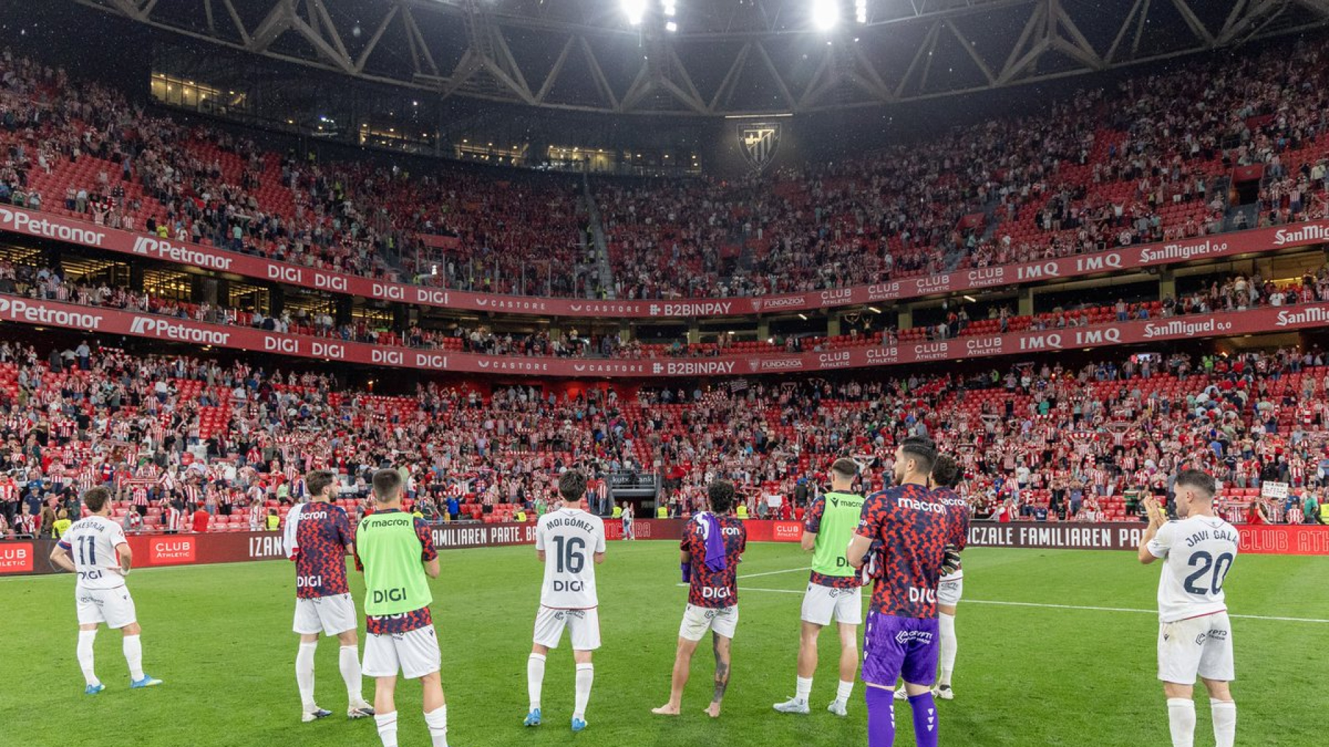Tertulión rojillo: la imagen de Osasuna en San Mamés desata una tormenta de críticas