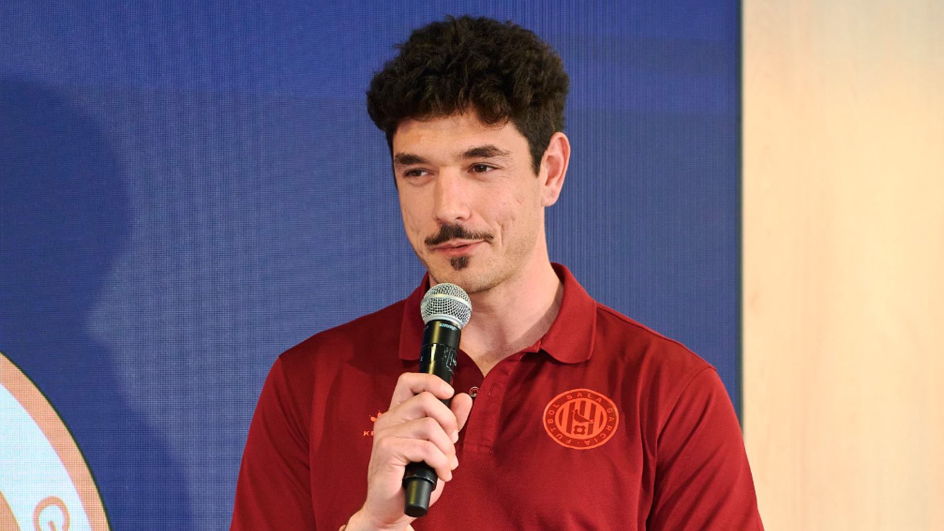 La solución de Marc Tolrà con el fútbol sala en España: 