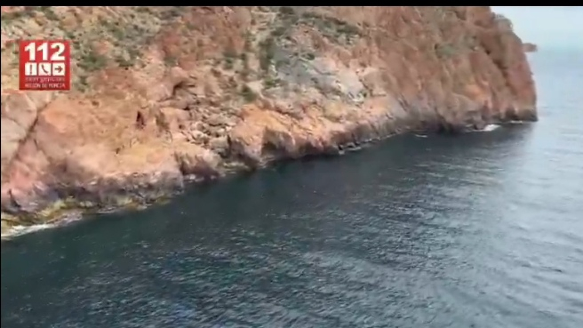 Buscan a un tripulante de 20 años desaparecido en aguas de Cabo Tiñoso