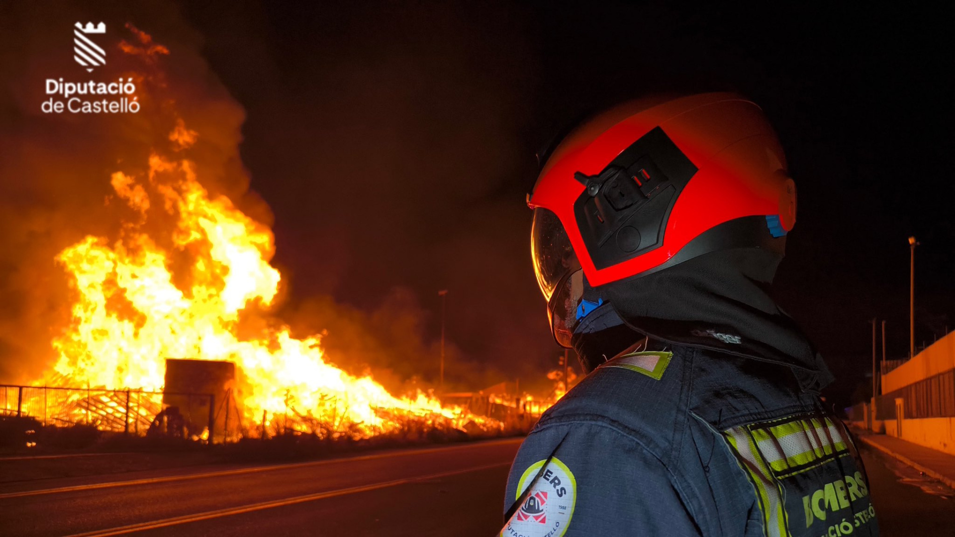 Avance positivo de los incendios en Onda: confinados y sin contaminantes en el aire