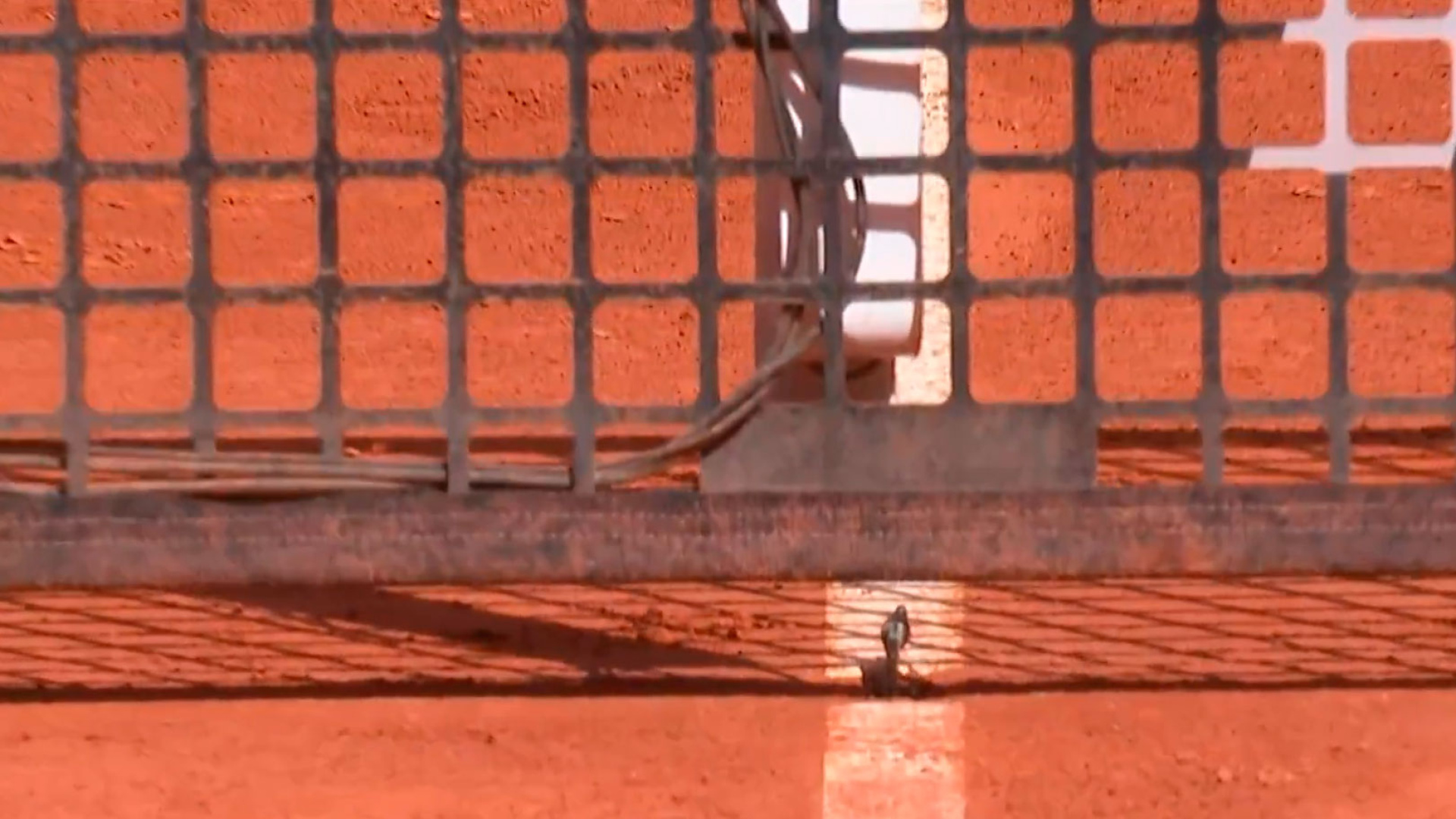 Ruud elimina a Davidovich en un partido que fue interrumpido por la rotura de la red y por una discusión en la grada