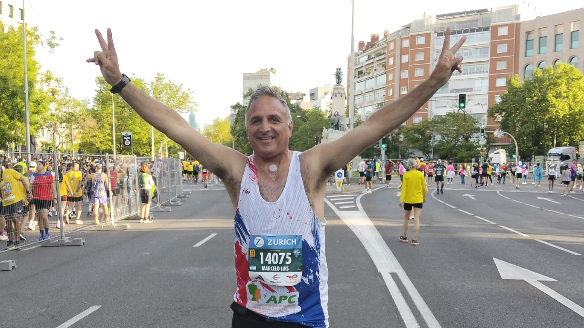 La lección de vida de Marcelo, un gijonés que ha completado la Maratón de Madrid tras superar un cáncer de laringe: 