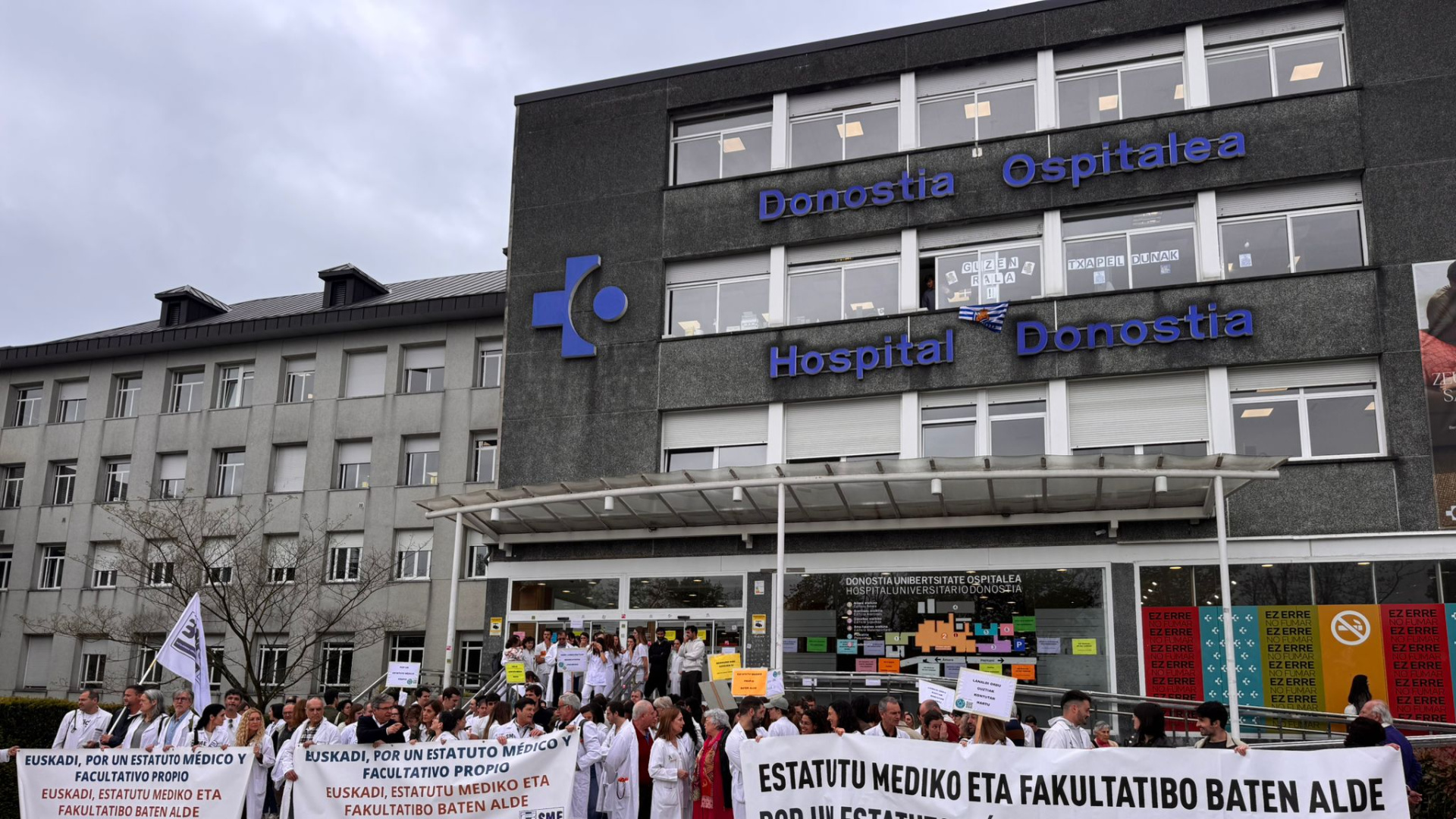 La sanidad vasca, en jaque: los médicos exigen a Sánchez que medie en la huelga