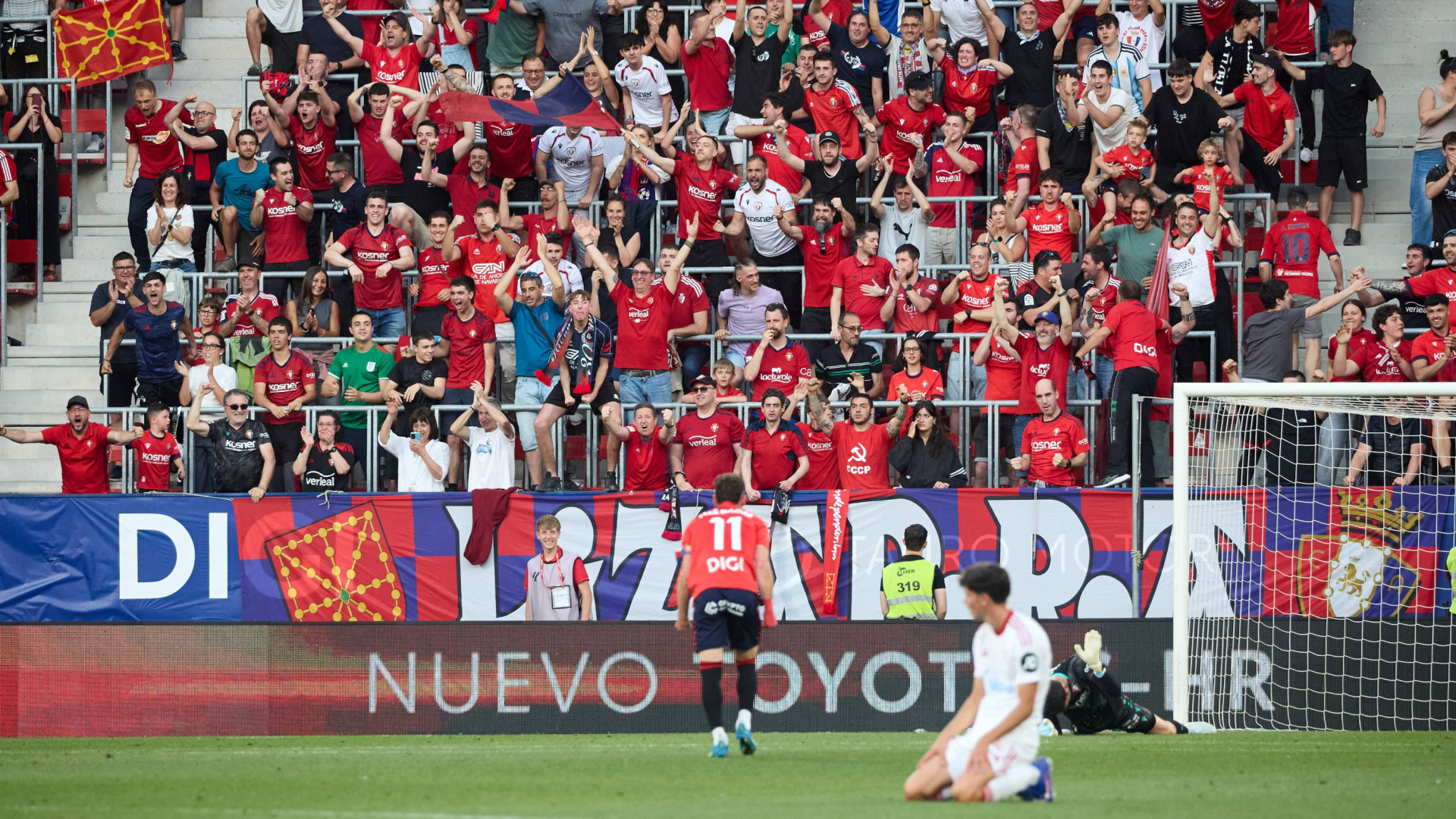 Víctor Fernández puntúa a los jugadores del Sevilla ante Osasuna: un aprobado, catorce suspensos y un cero para el entrenador