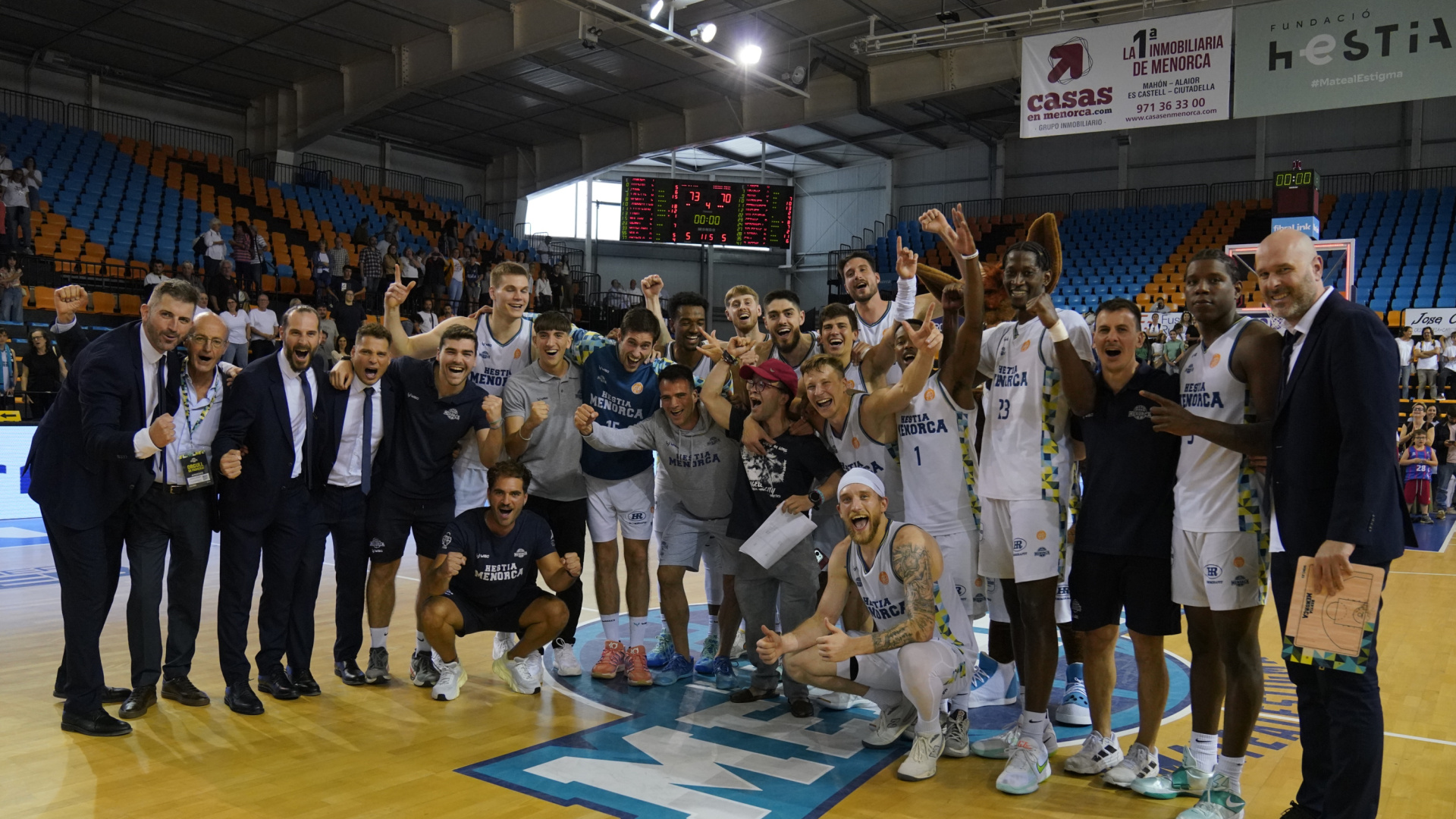 El Hestia Menorca devuelve a la isla el aroma ACB: 