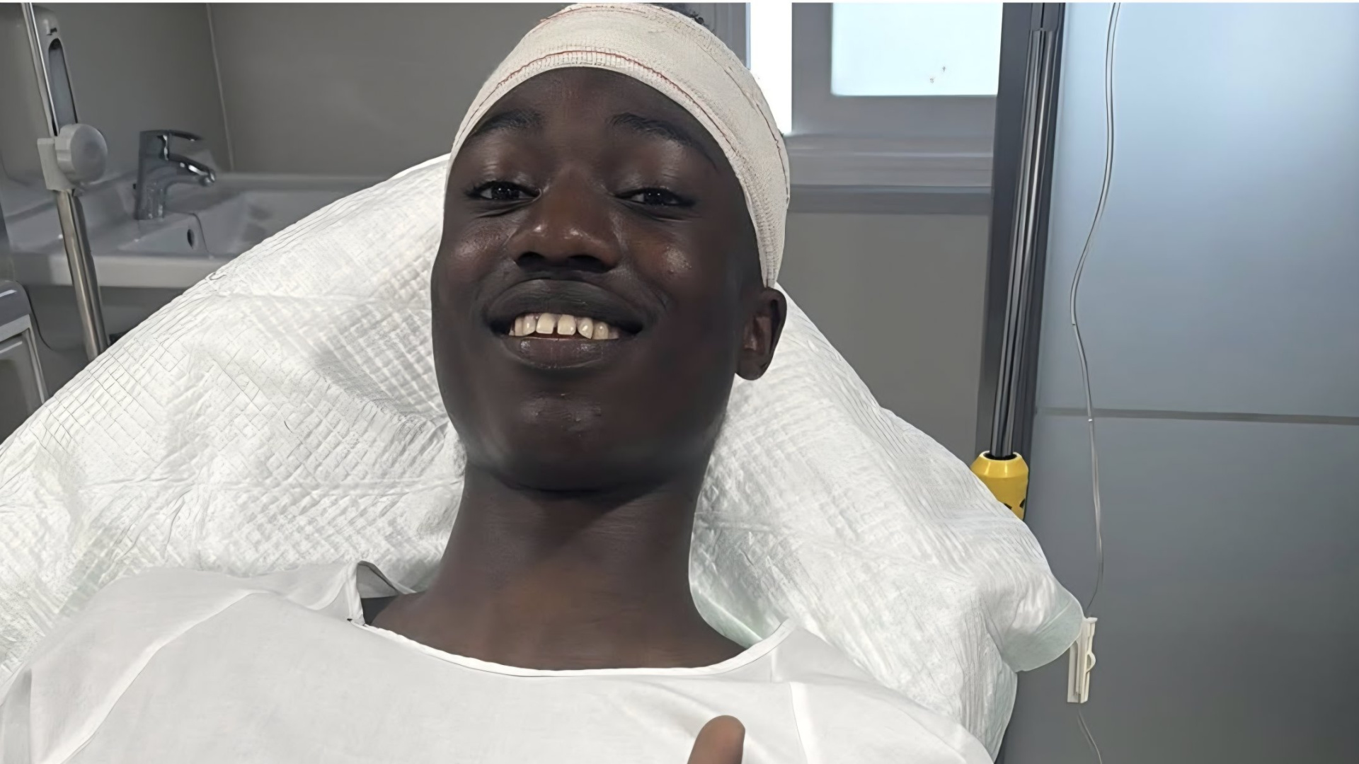 Oumar Diallo tras la conmoción por el choque con el muro en Binissalem: 