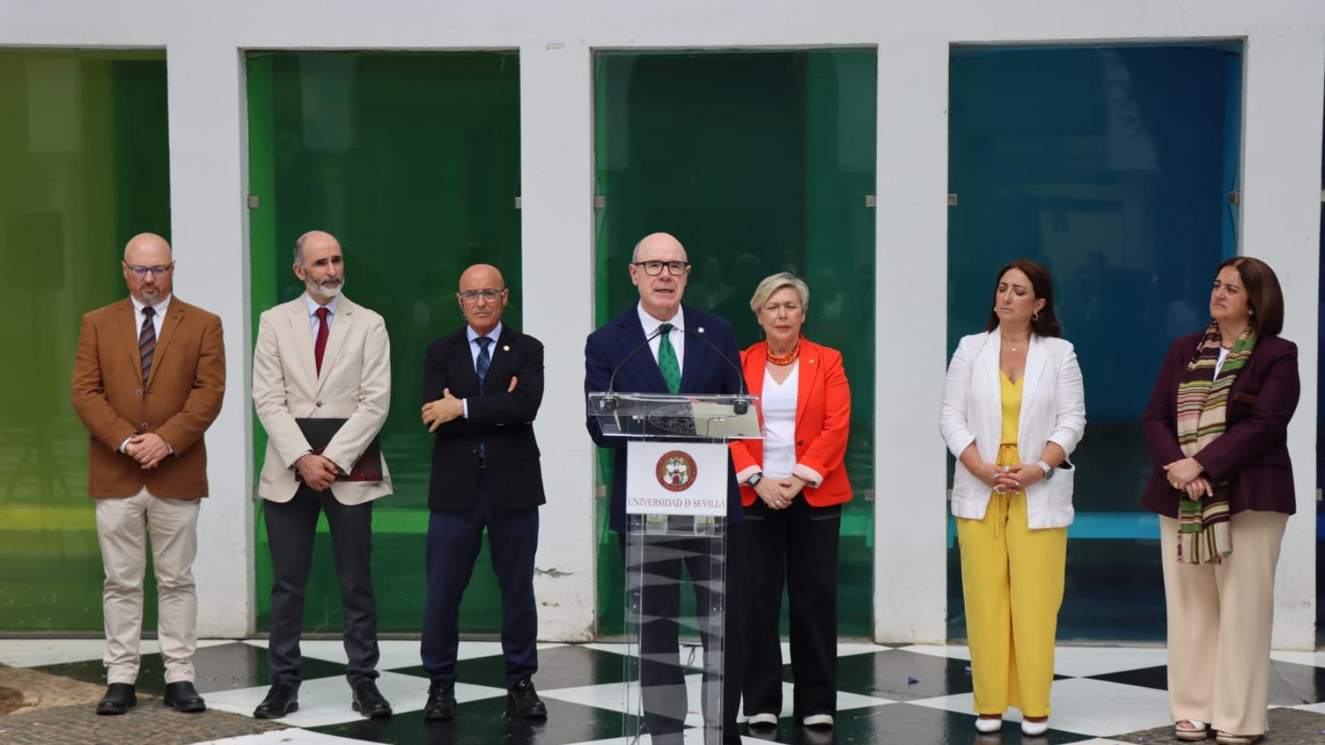 Granada y Sevilla conectan siglos de historia en la exposición 'Pluriversal'