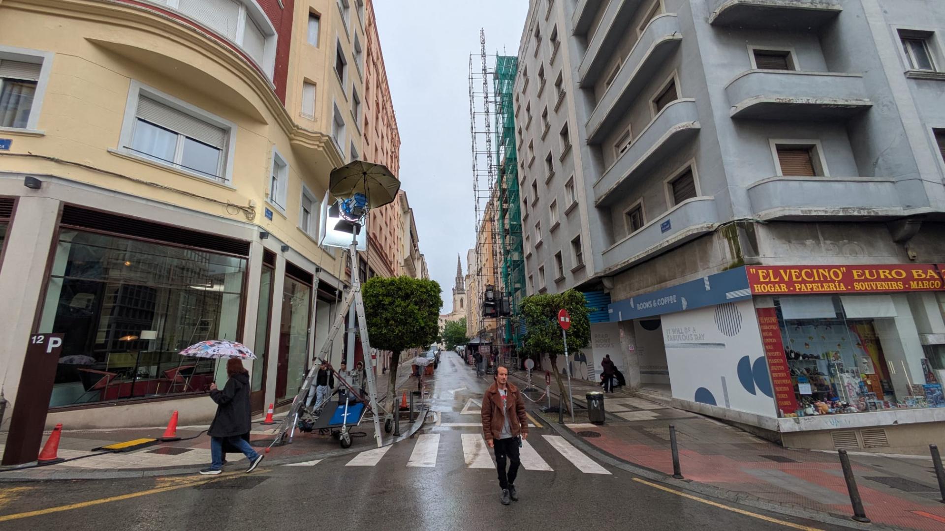 Andamios, cambios de fachada y focos: ¿Qué está pasando en el centro de Santander?