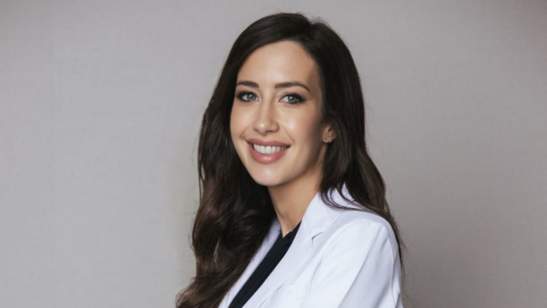 Natalia Jiménez, dermatóloga: 