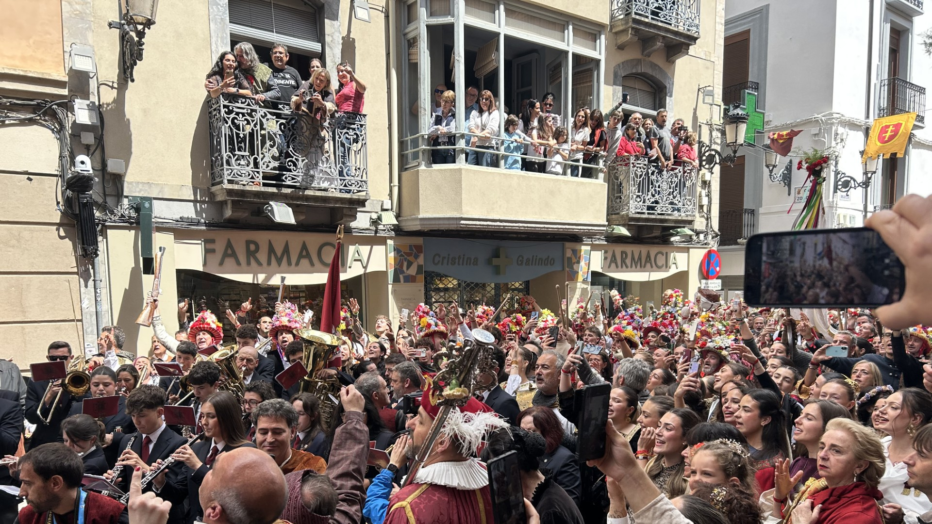 Jaca vibra en un épico Primer Viernes de Mayo que bate récords de asistencia
