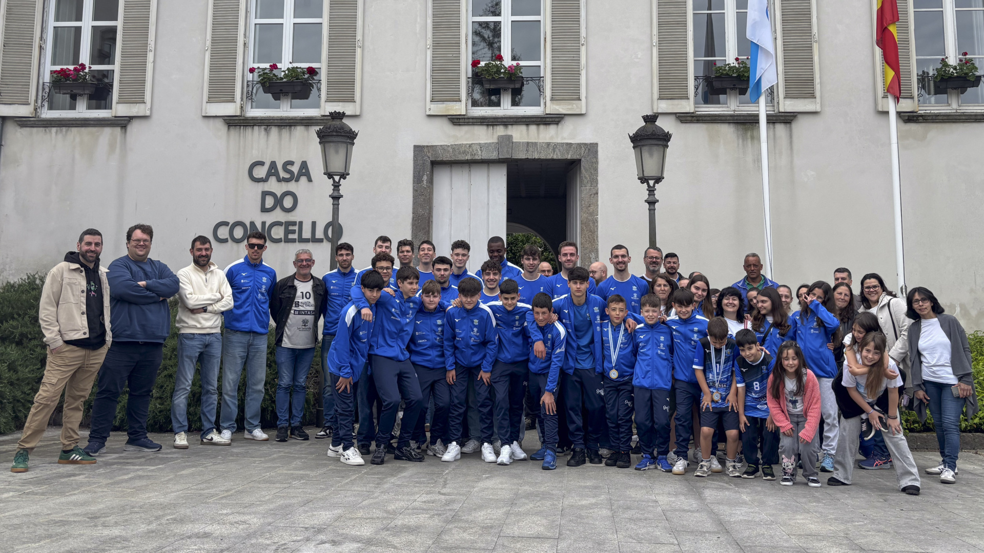 San Sadurniño homenajea al Club Aldebarán tras una temporada histórica repleta de títulos