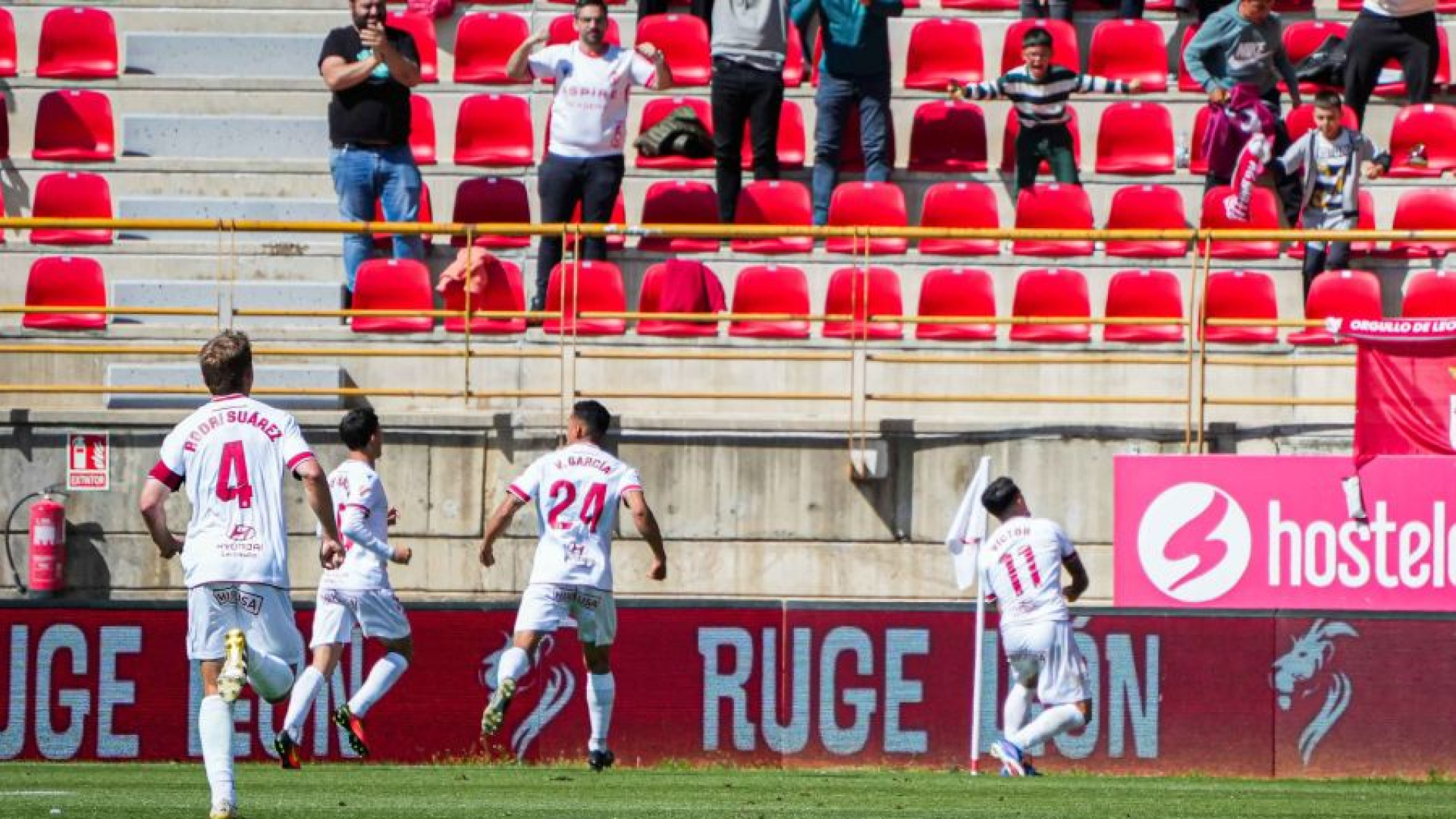El Cádiz se queda sin premio en el descuento ante la Cultural Leonesa