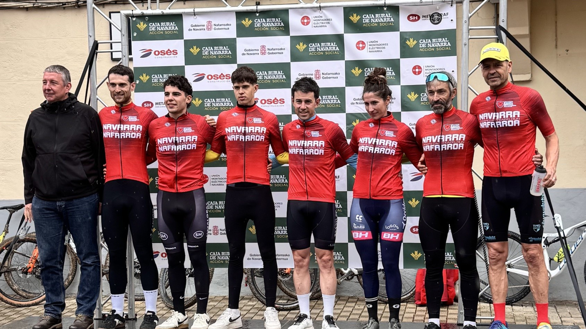 Tito Espada se impone al barro y revalida su título de Campeón Navarro de XCO