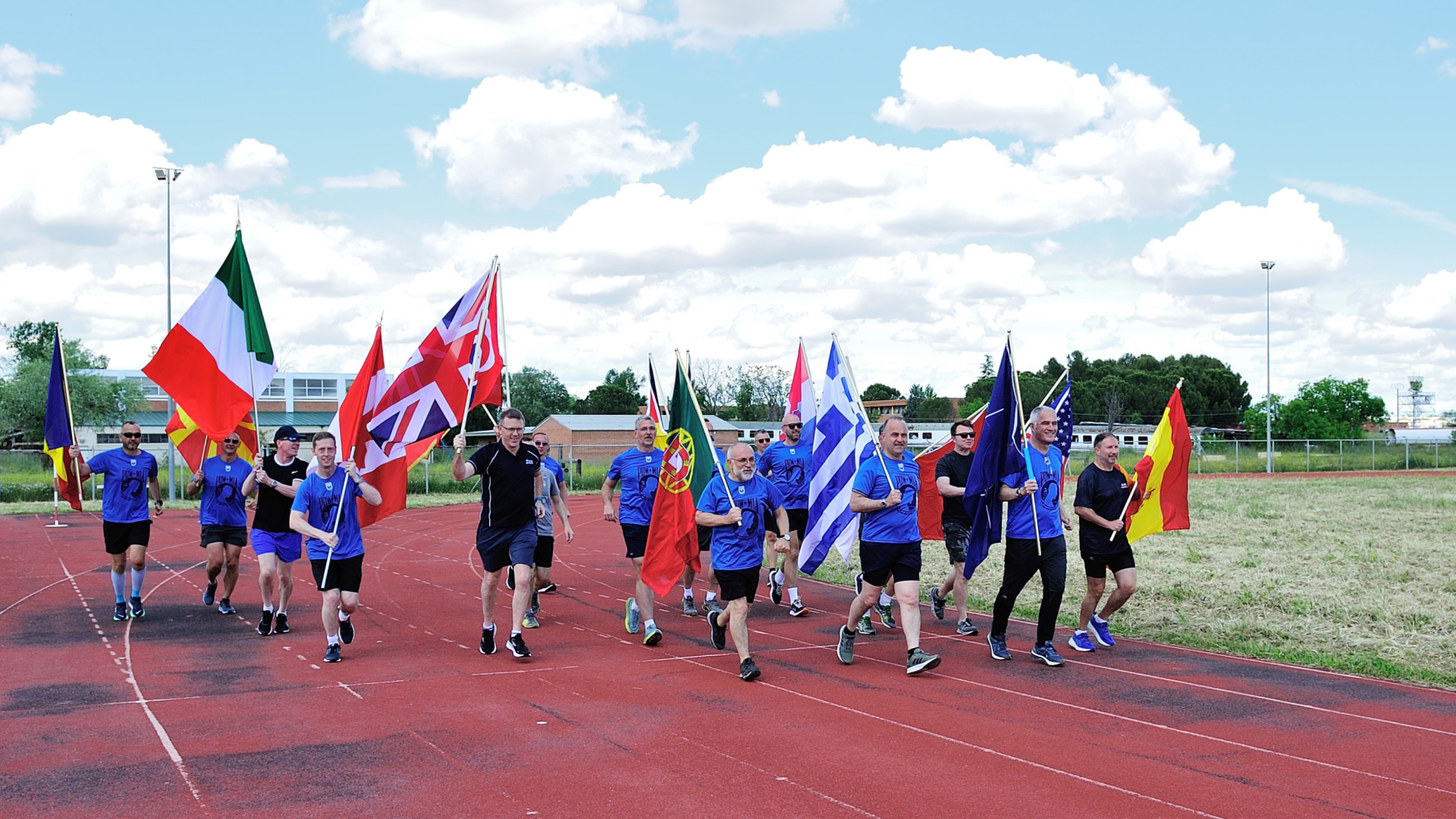 La base de Torrejón honra a sus caídos de la OTAN con una carrera solidaria