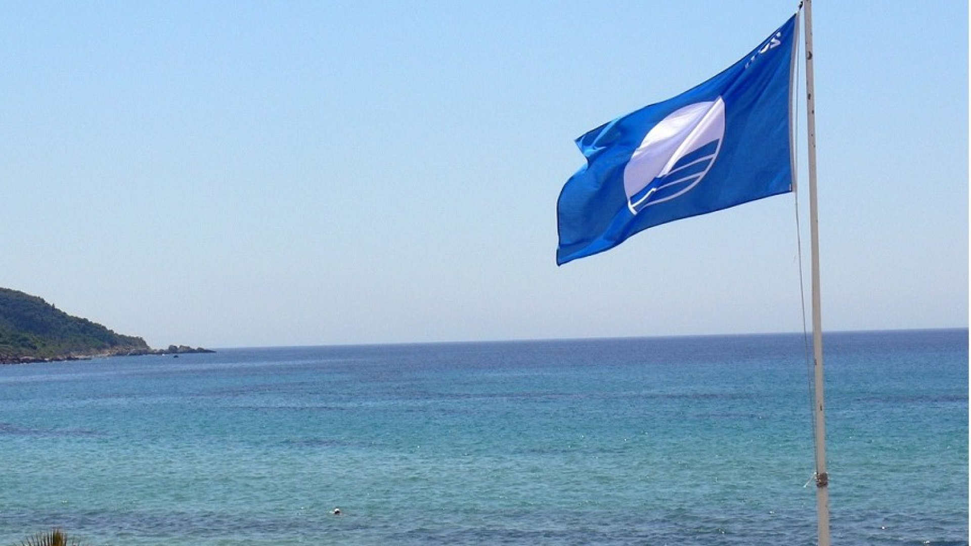 El Gobierno celebra el aumento de Banderas Azules en las playas de Cádiz