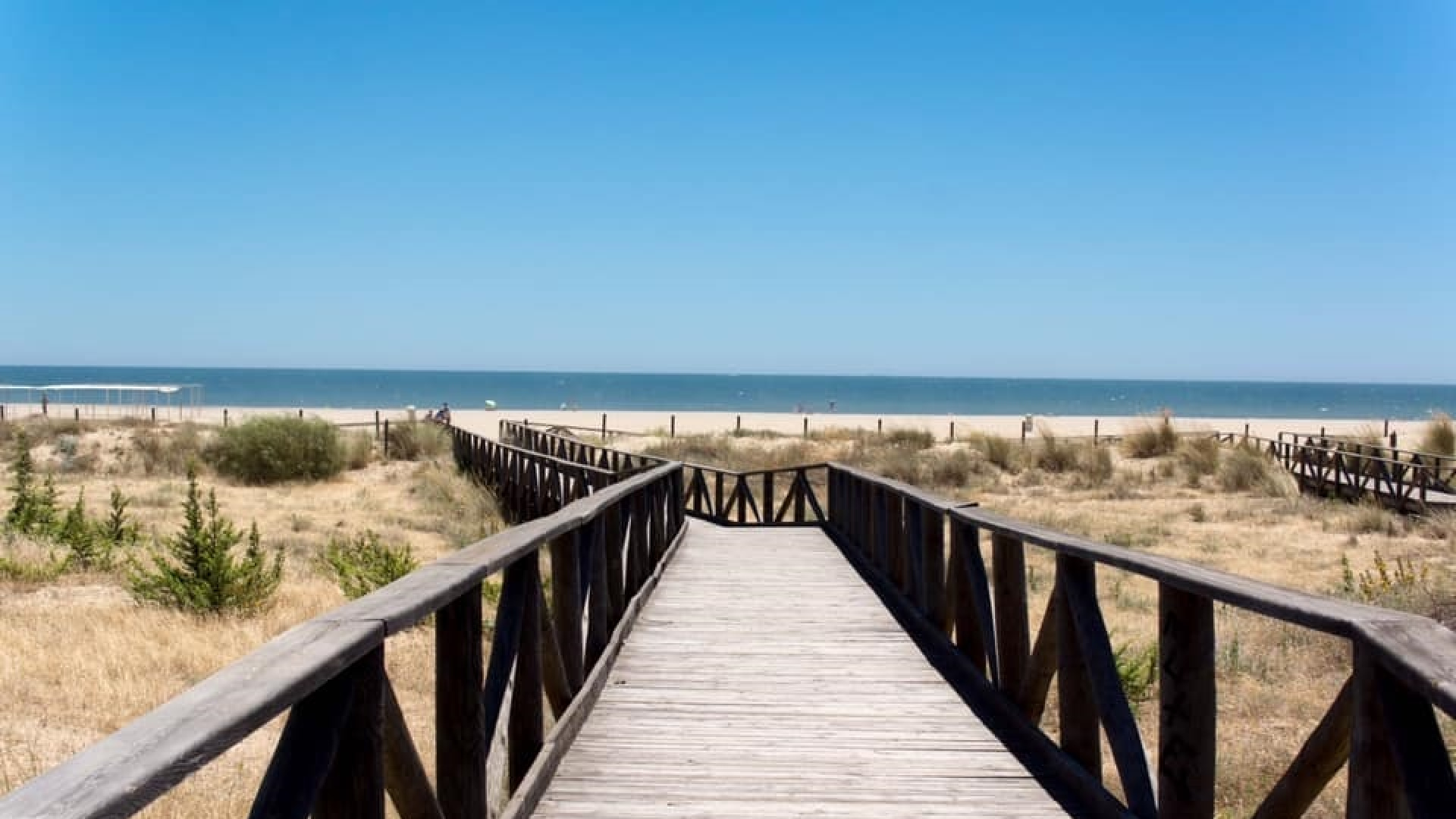 Ayamonte y Punta Umbría revalidan sus Banderas Azules y se consolidan como referentes turísticos en Huelva