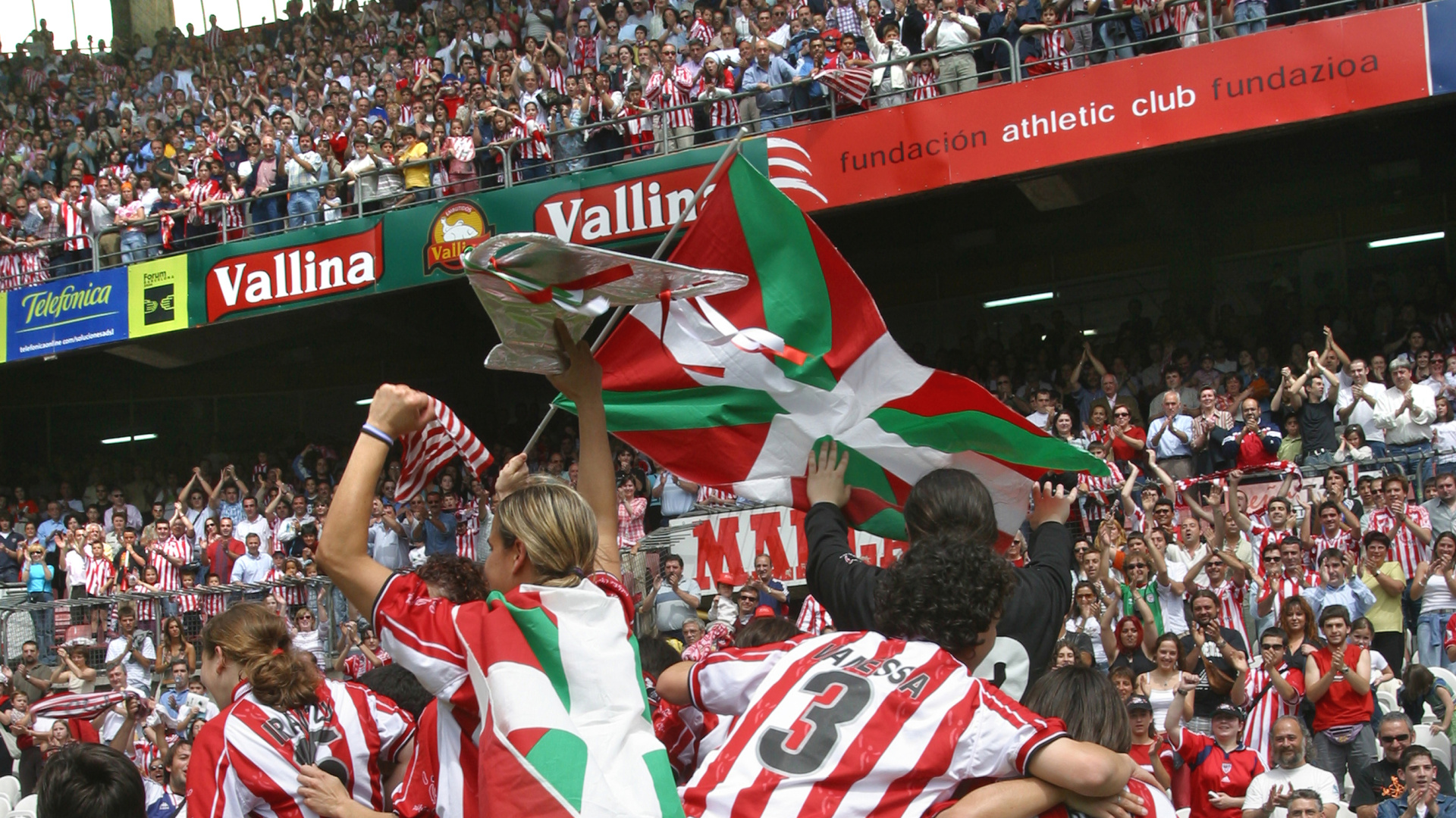 RECONOCIMIENTO AL FÚTBOL FEMENINO DE BIZKAIA