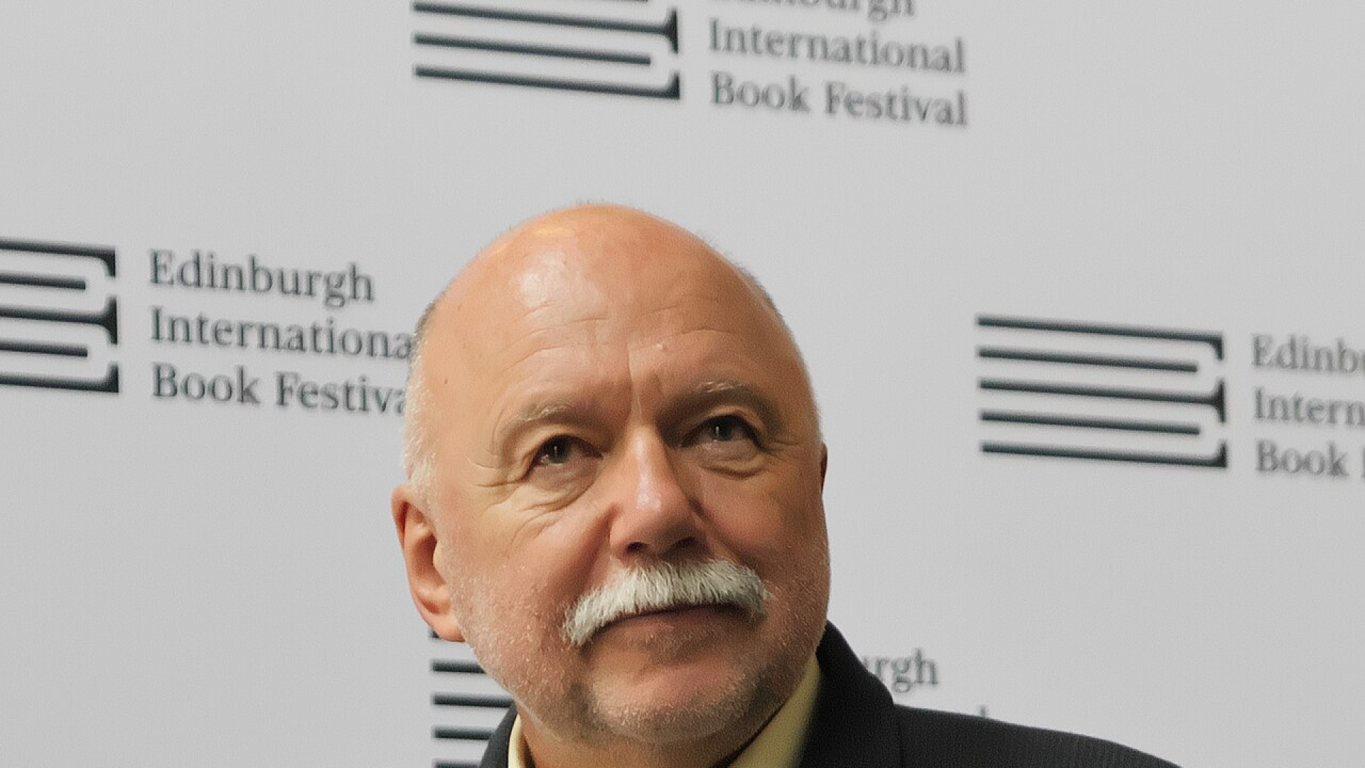 Granada se convierte en el epicentro de la cultura ucraniana con el escritor Andréi Kurkov
