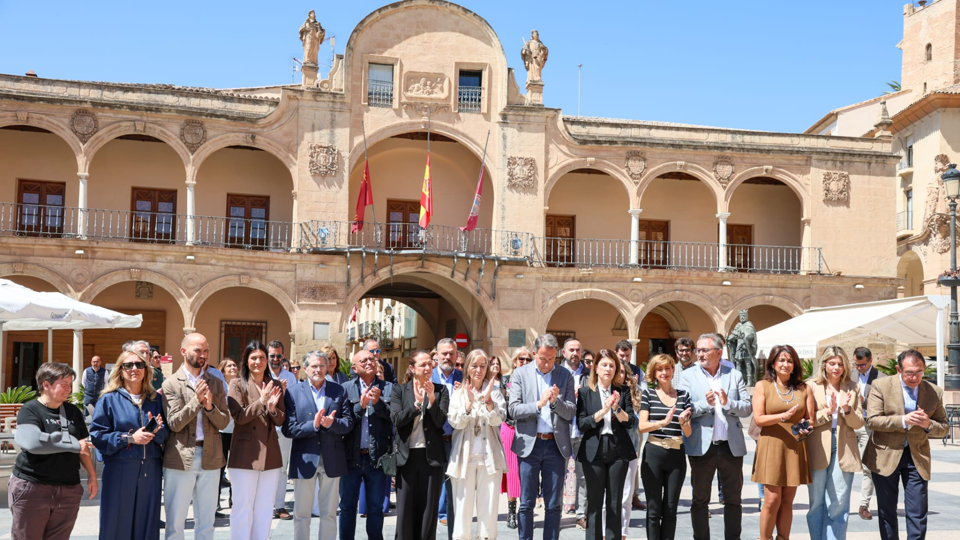 Lorca rinde un sentido homenaje a José Ballesta, el alcalde que lloró con la ciudad tras el terremoto