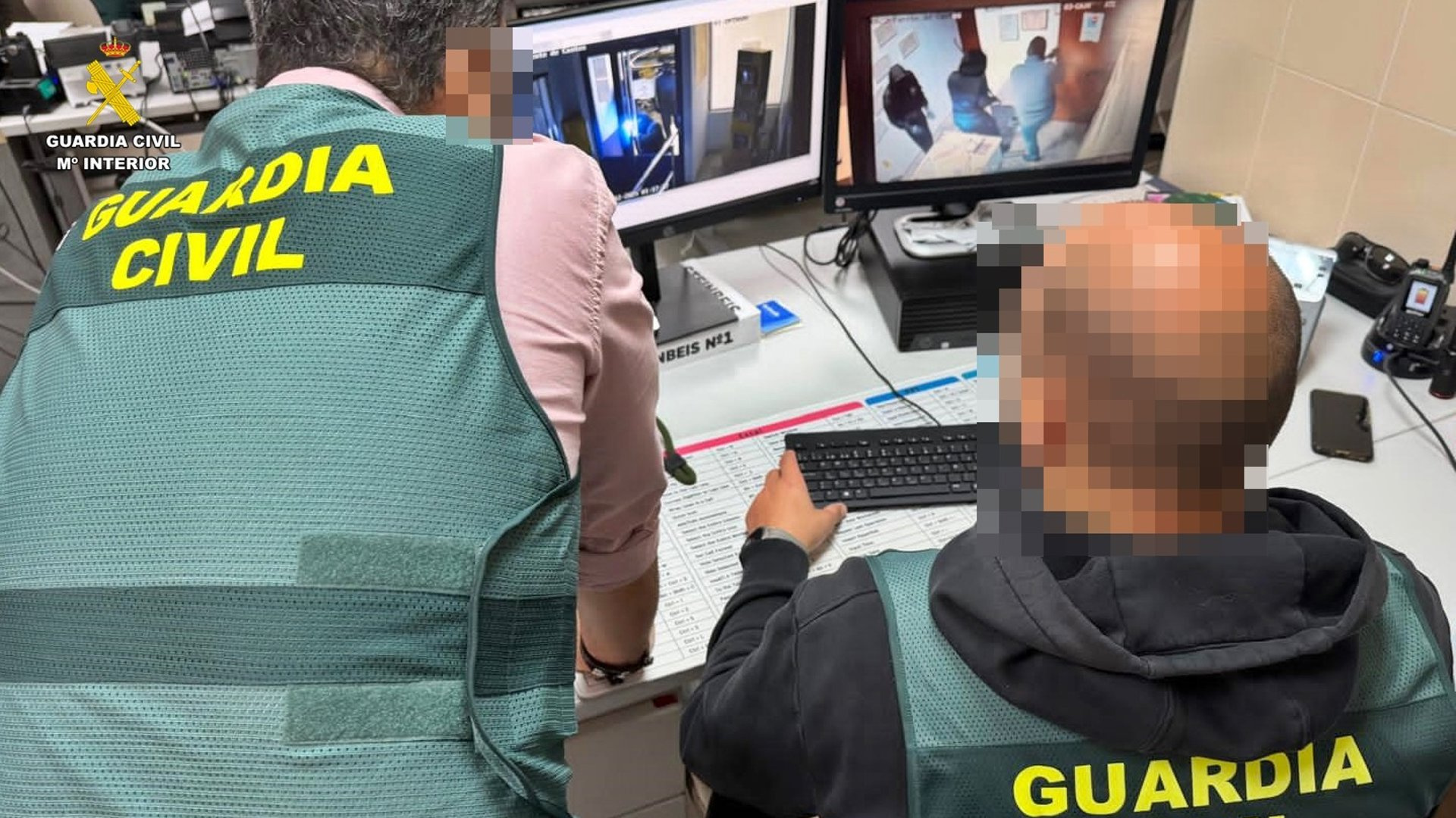 Desarticulada en Extremadura una banda vinculada a 16 delitos, entre ellos el robo del camión de los regalos y los votos por correo