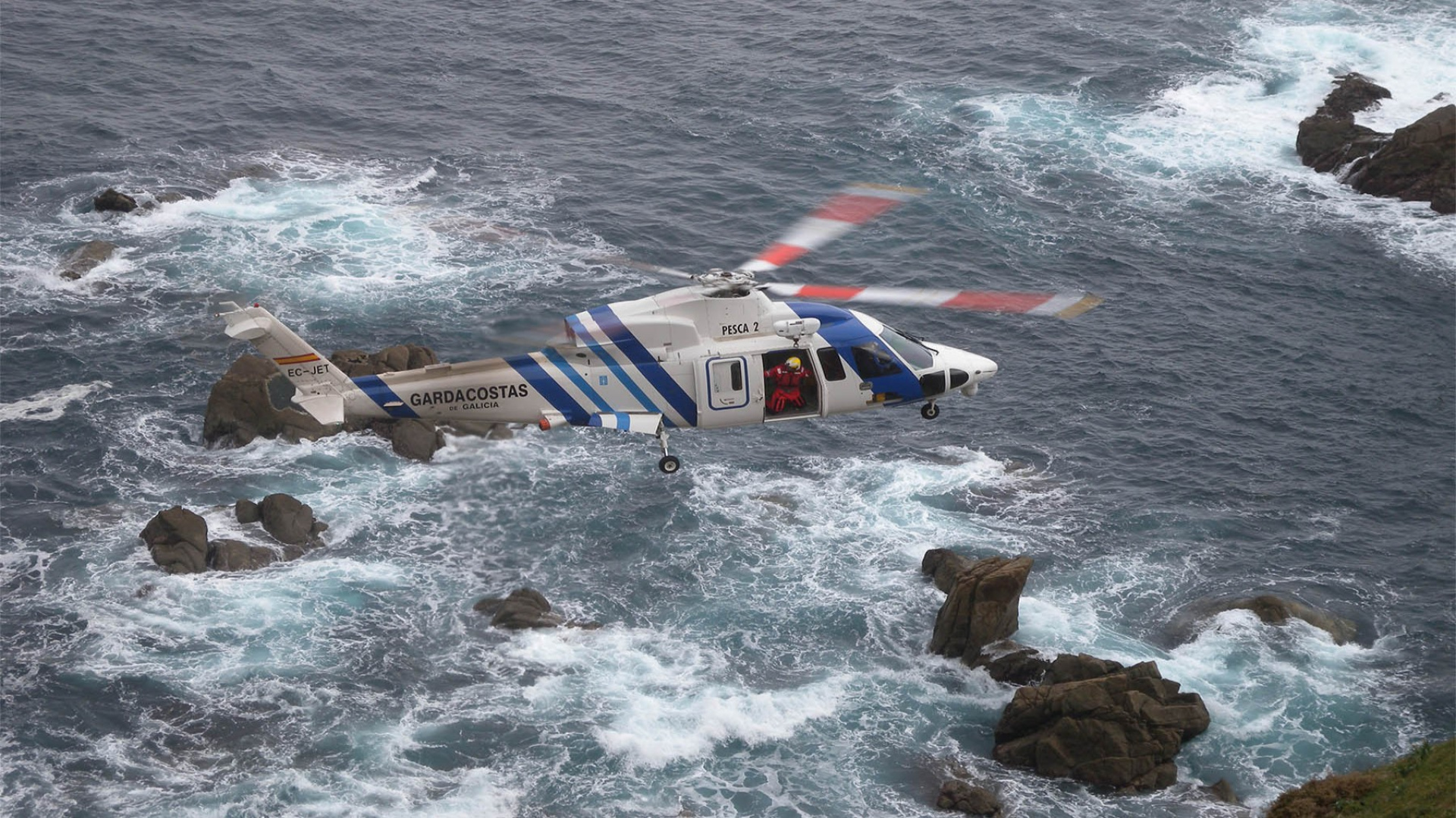Fallece en Ribadeo (Lugo) tras caer al mar cuando circulaba en un quad